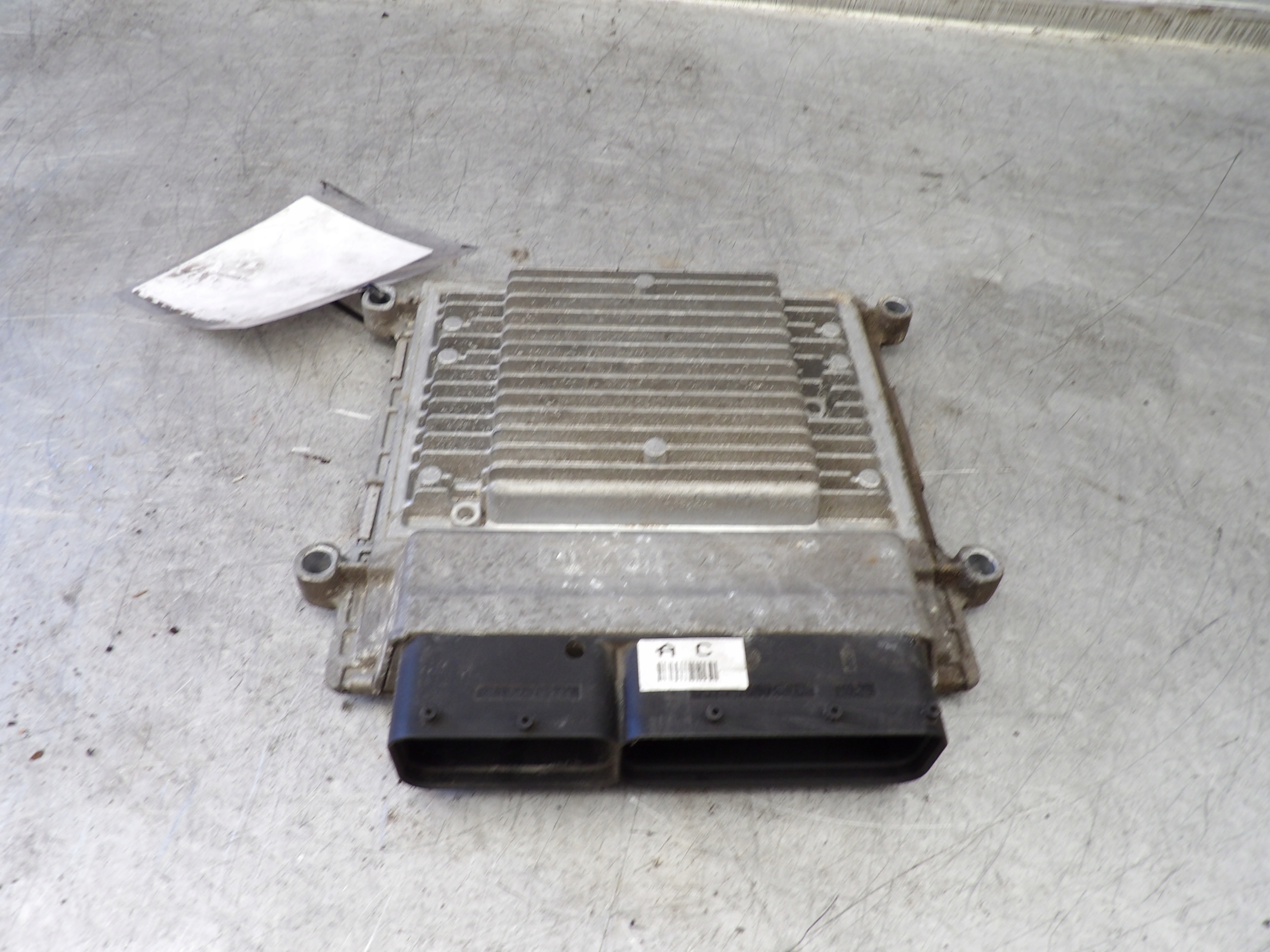 Hyundai Sonata V computer, control unit 39110-25070