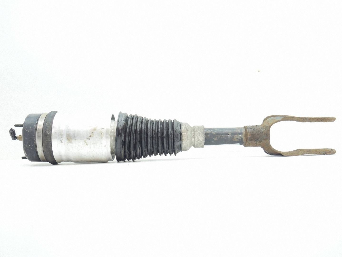 shock absorber right front front JEEP GRAND CHEROKEE WK2 3.0 CRD 68231889AA
