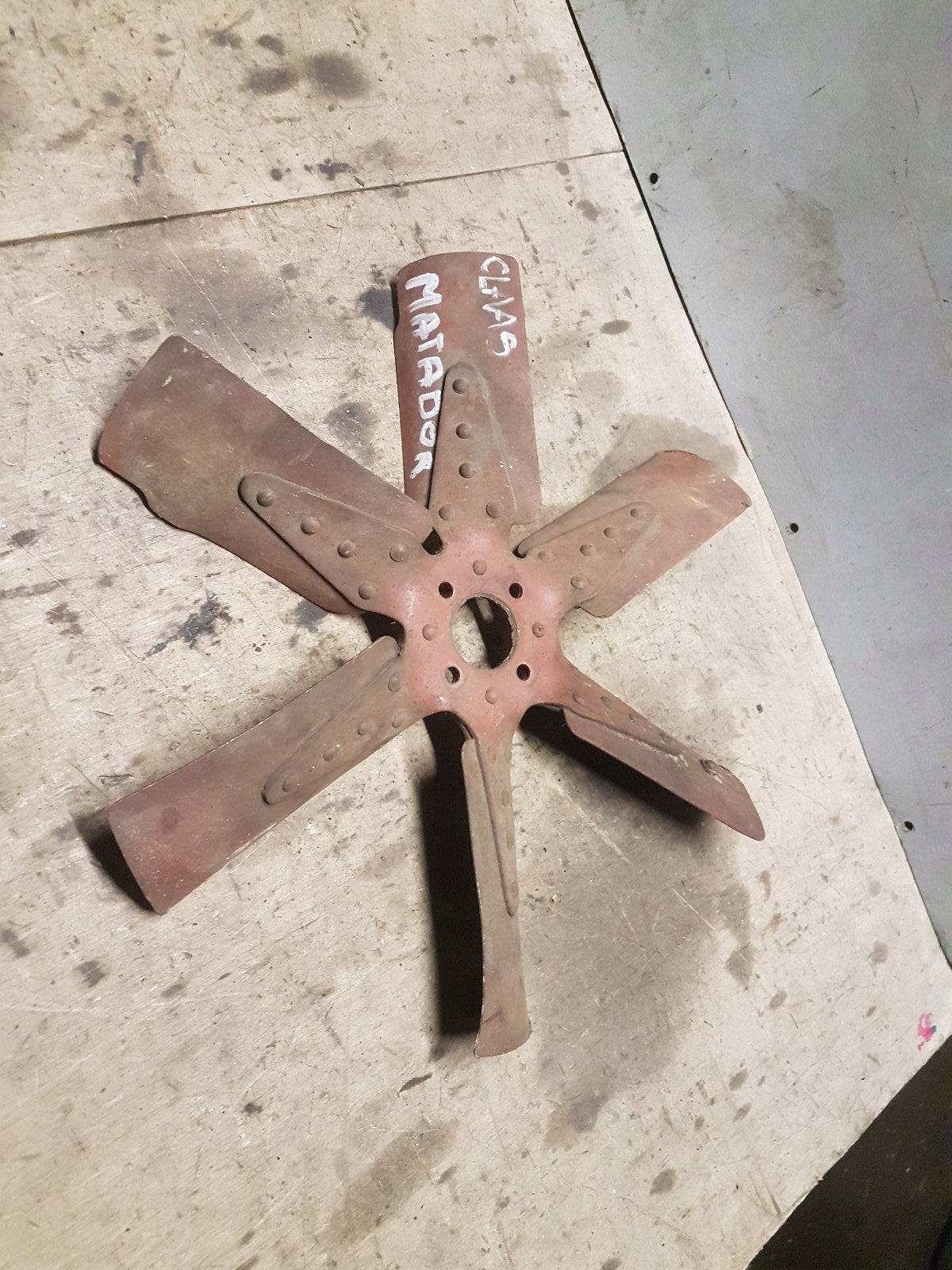 WENTYLATOR CHŁODNICY CLAAS MATADOR