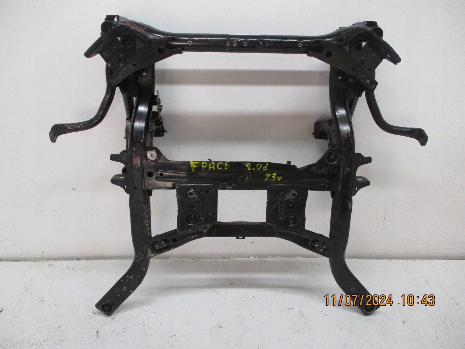axle beam subframe axle beam JAGUAR F PACE 2,0D L8A2-5C145-AB 23R