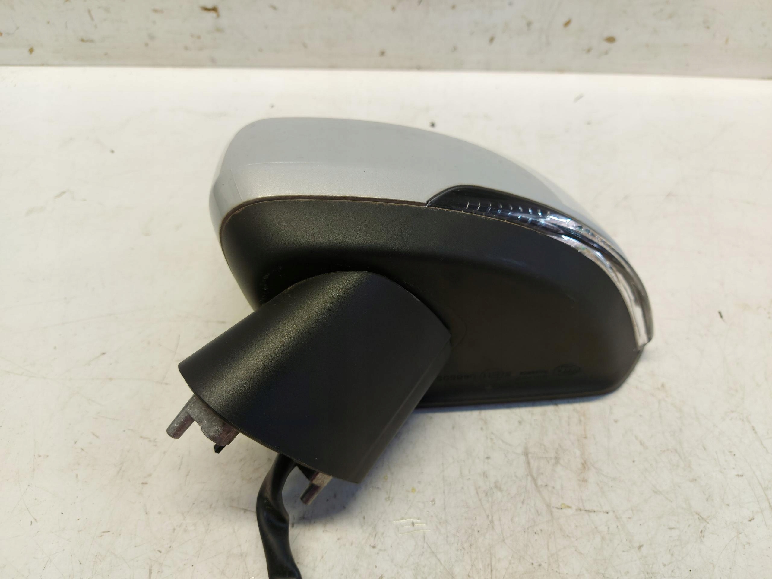 volvo XC40 зеркало левое 11PIN 729