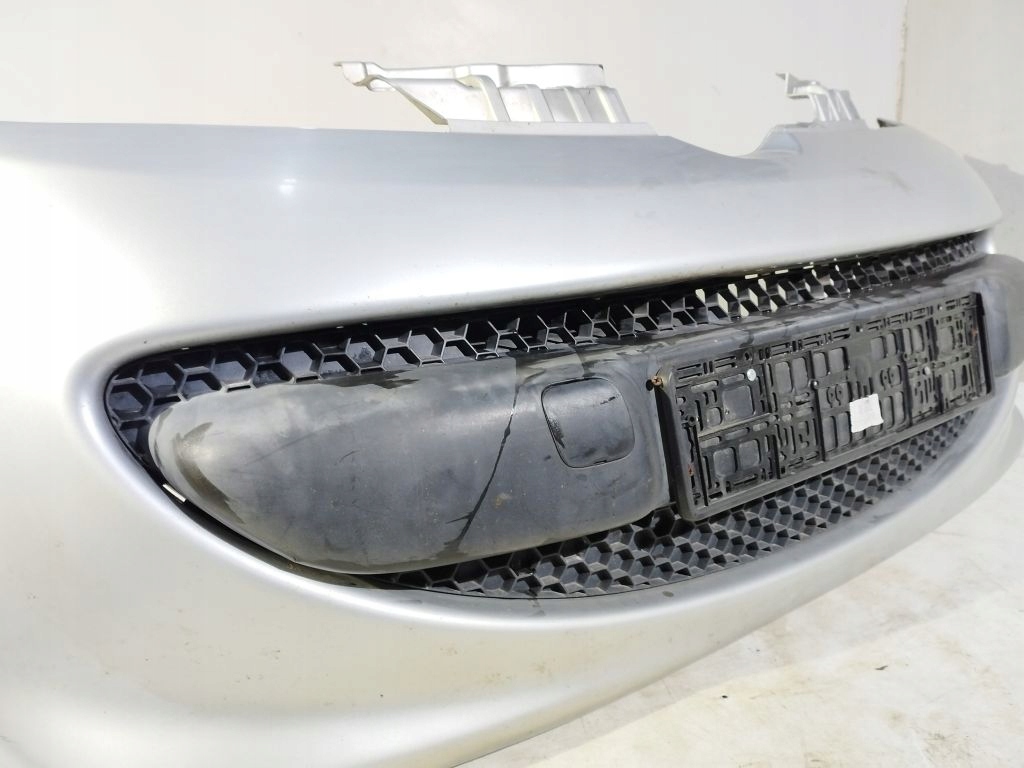 Peugeot 107 Stoßstange vorne vorne KTB