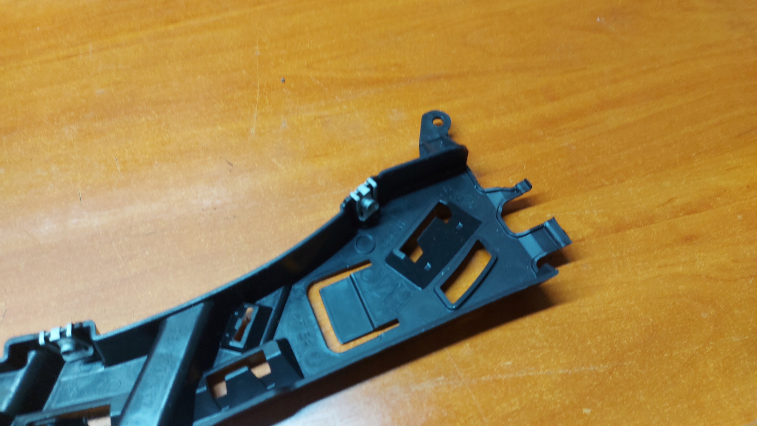 bumper bracket left front front TOYOTA PROACE CITY 19- RIFTER OPEL COMBO