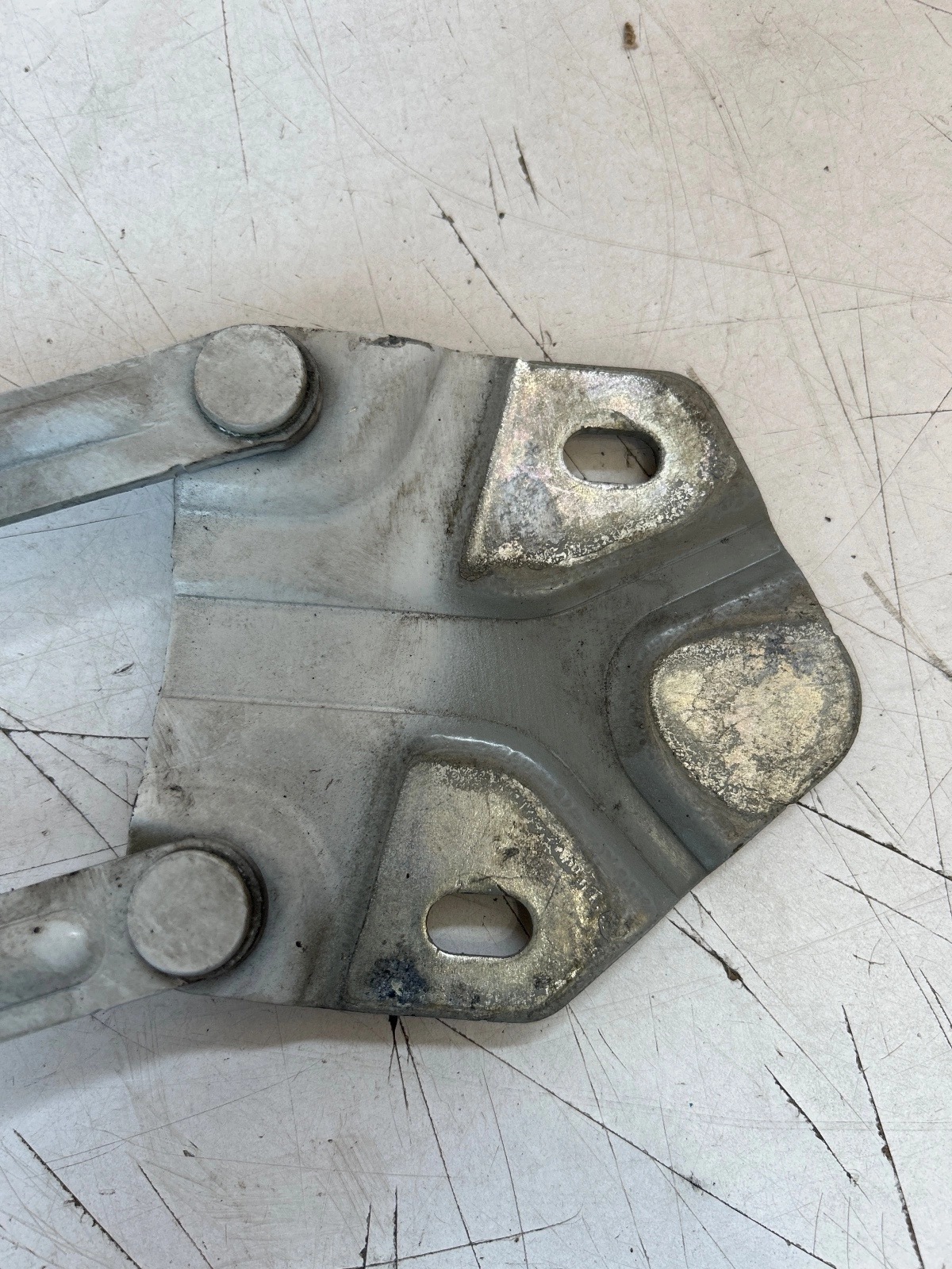 hinge bonnets front front right Volkswagen Touran and Lift