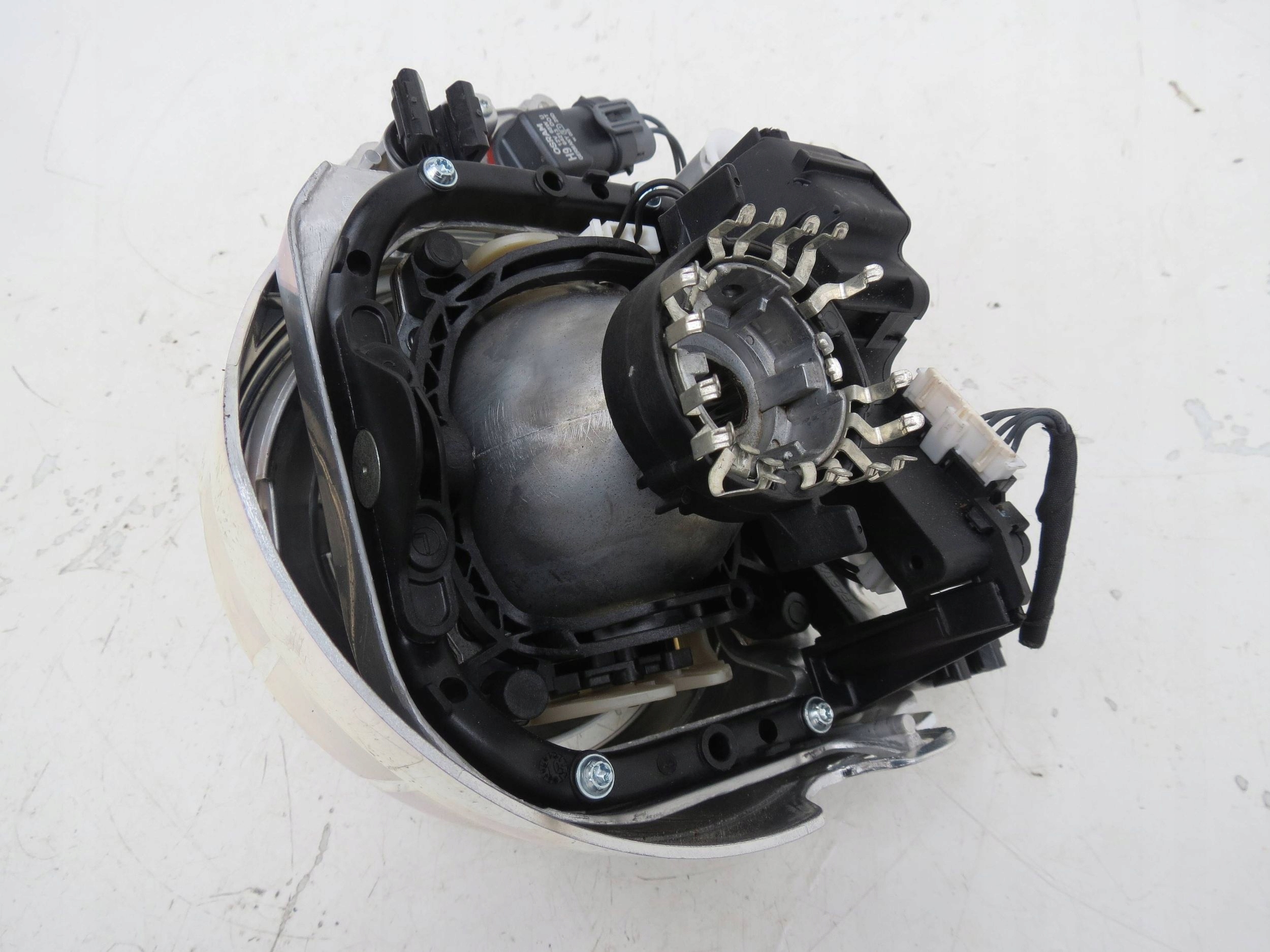 lens Bixenon light front left VOLVO S60 II 2.0 D 163KM 2012R 89207071