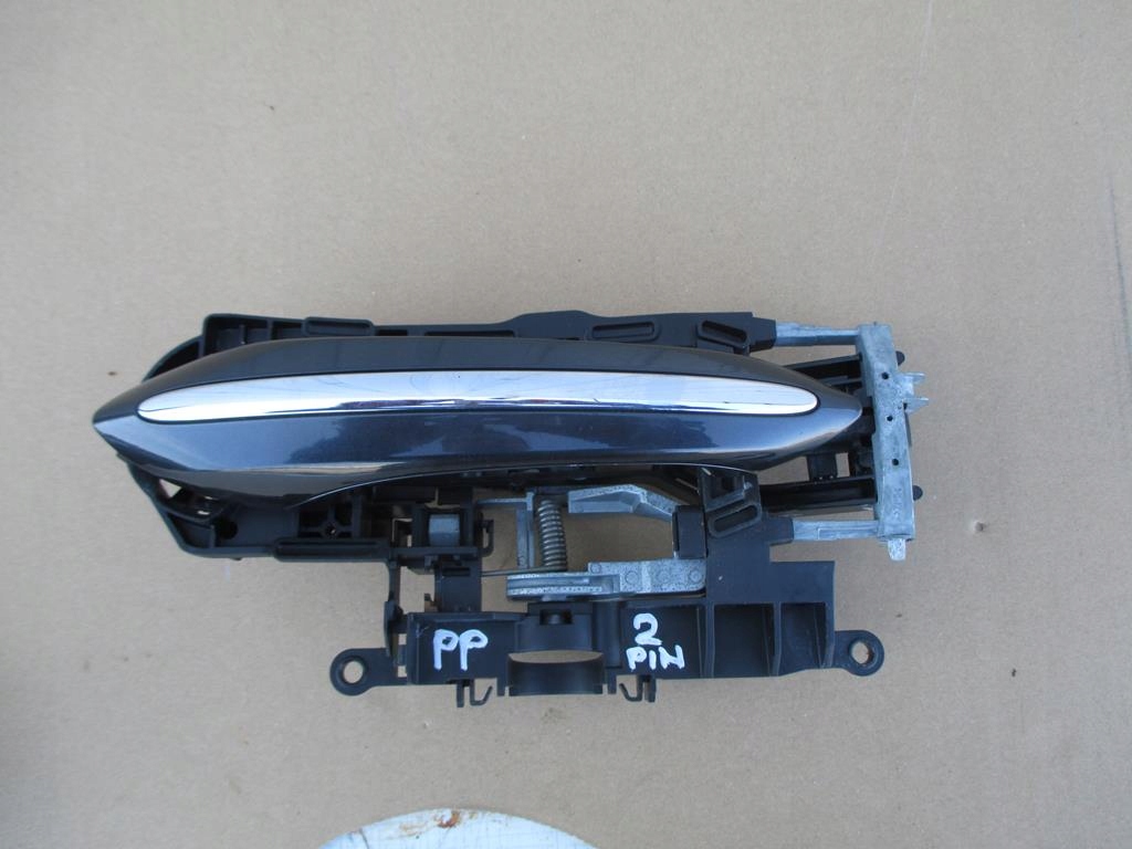 BMW 740 F01 08-15 KLAMKA PRAWY PRZÓD 2122583