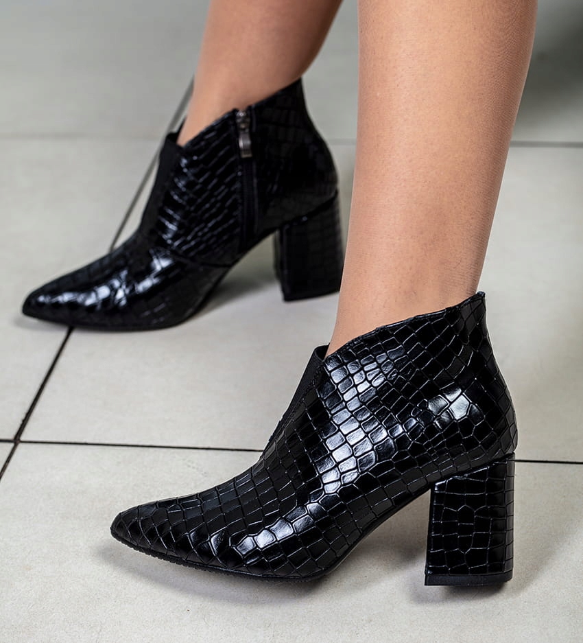 Dámské kotníkové boty Higo 2059/7 černé 40