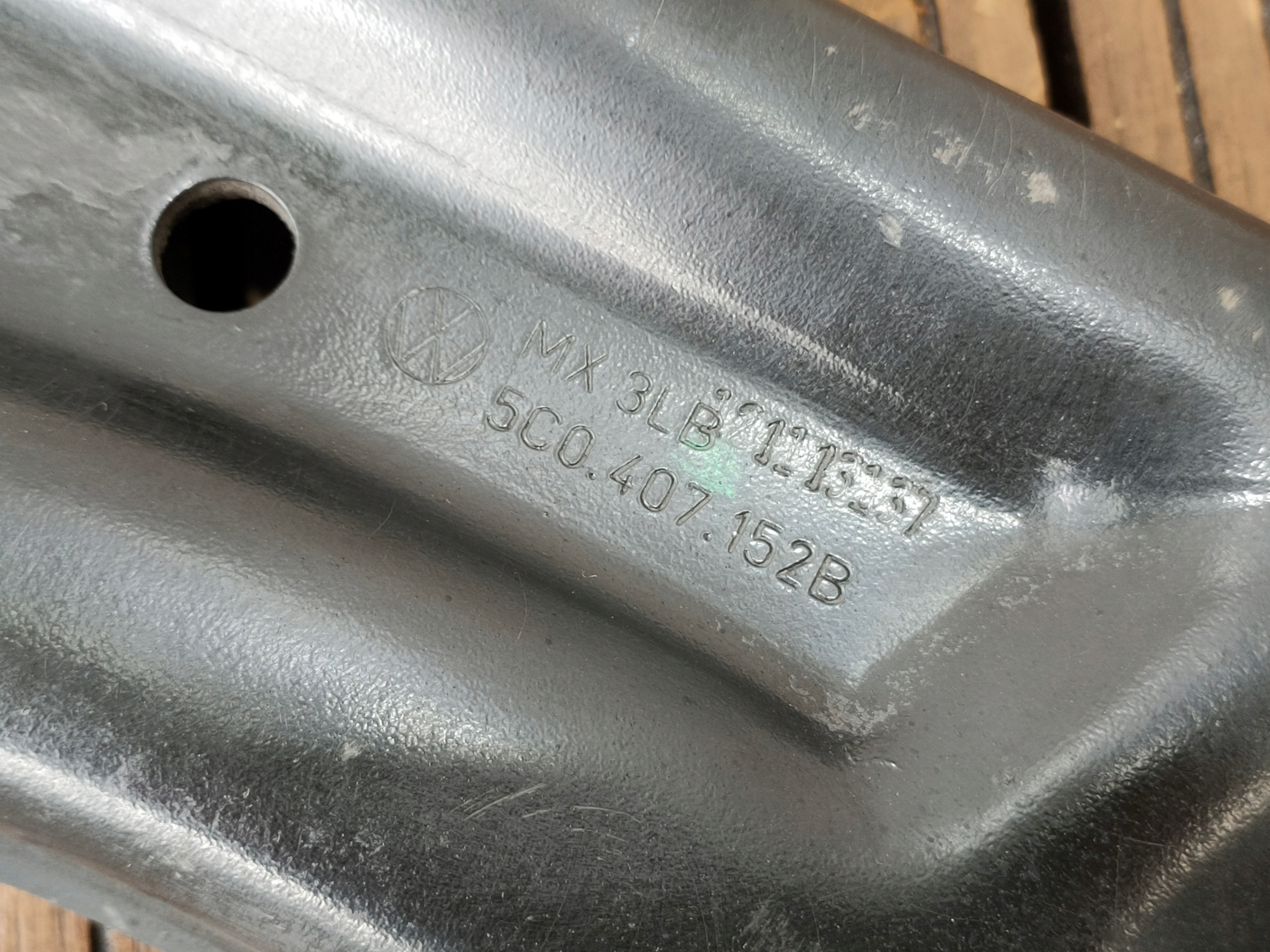 VW JETTA VI 5C 10-18 arm front right front 5C0407152B original OE