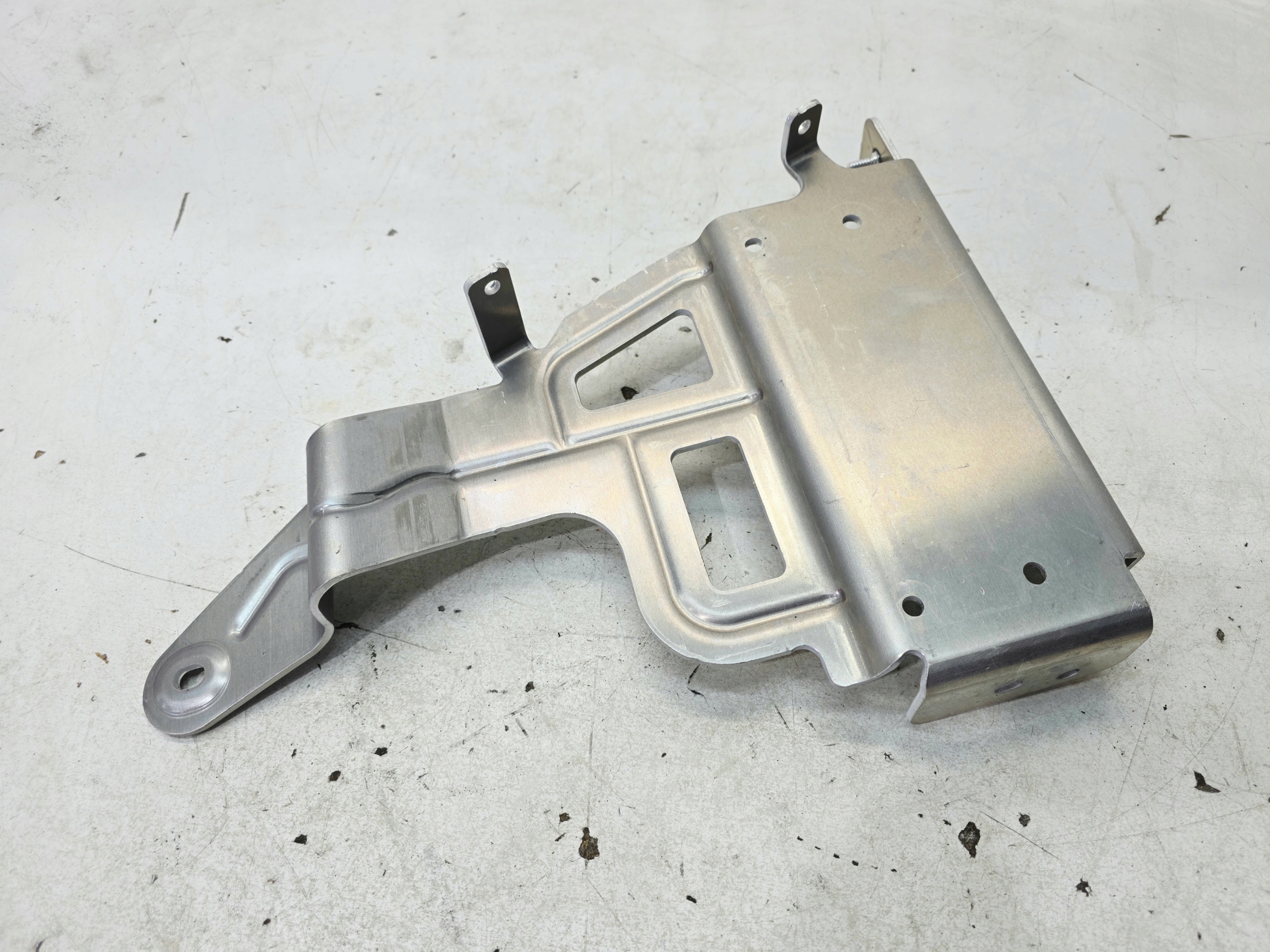 bracket holder STEROWNIKA AUDI A6 C8 4K0907682
