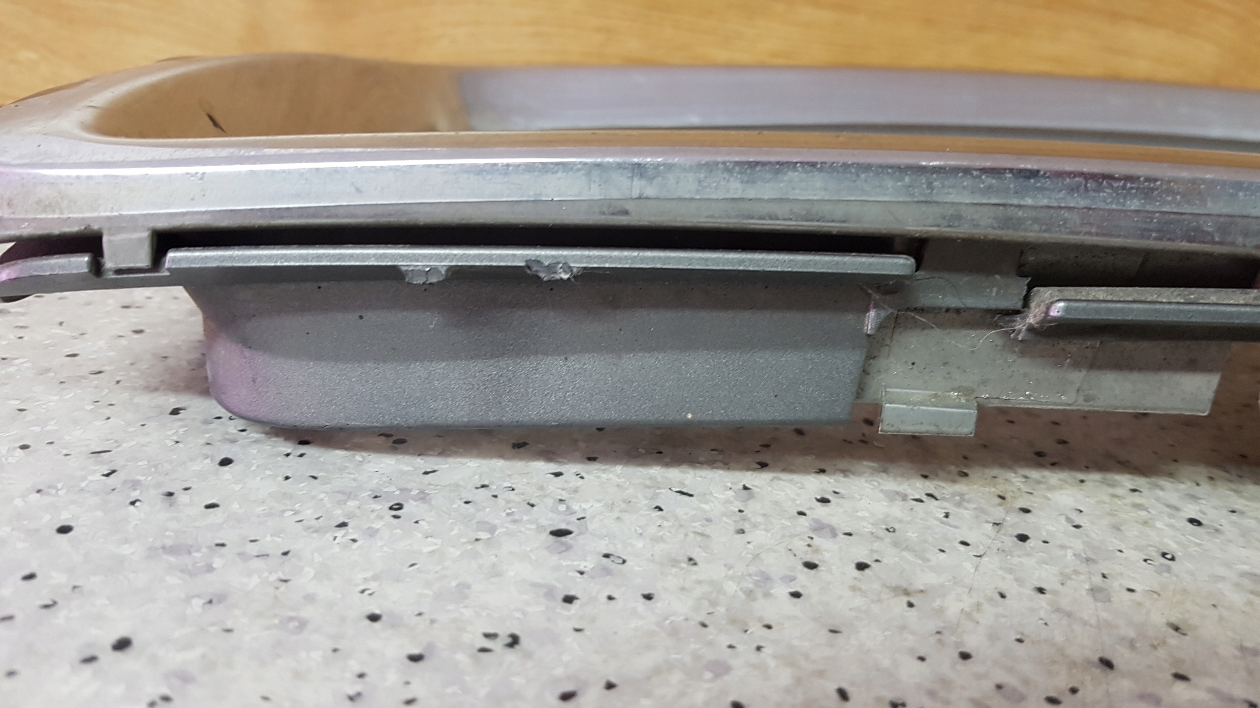 VOLVO S80 07 - maska maska D 85