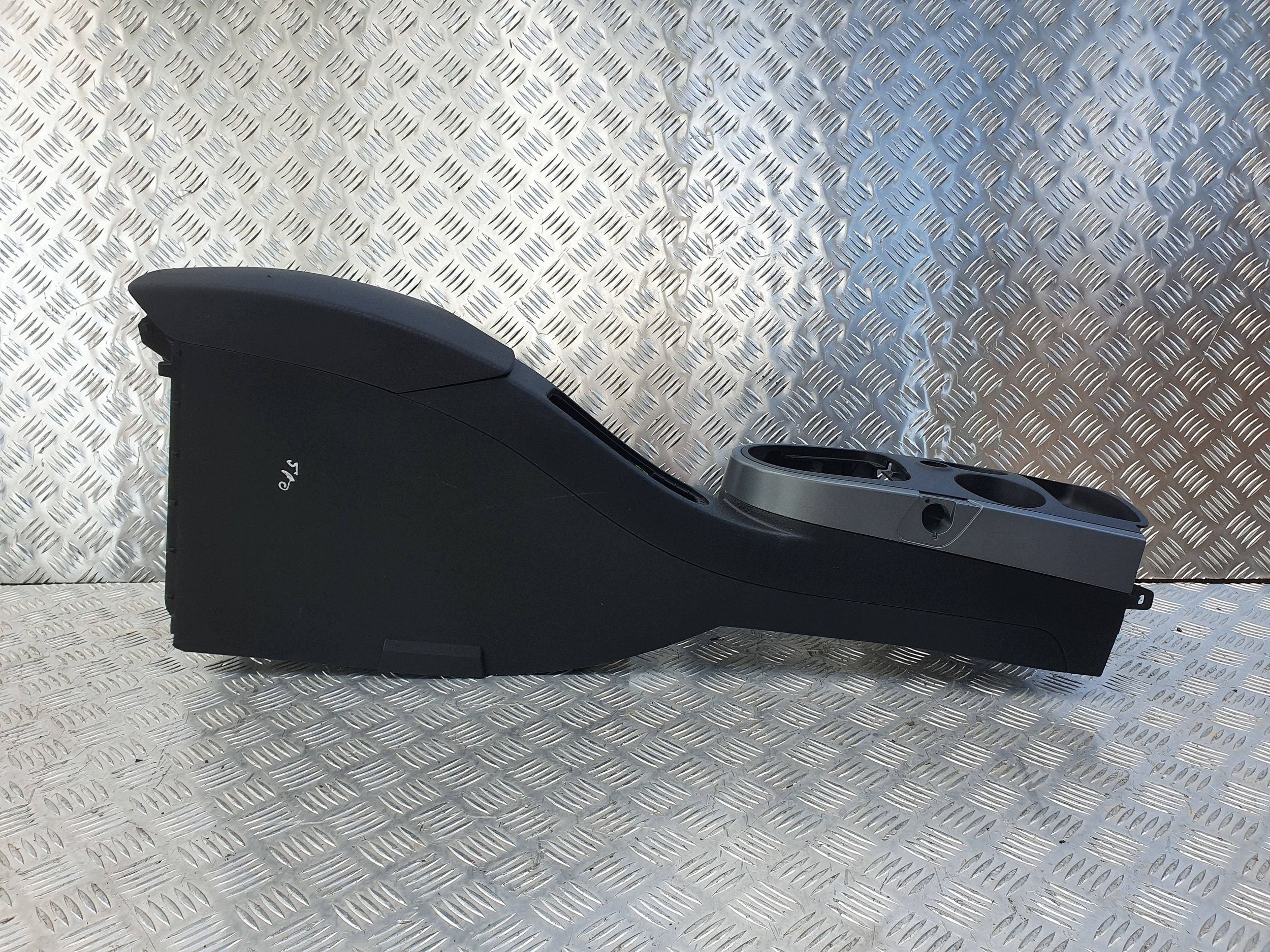 TUNEL central armrest 5P0864251B SEAT ALTEA XL