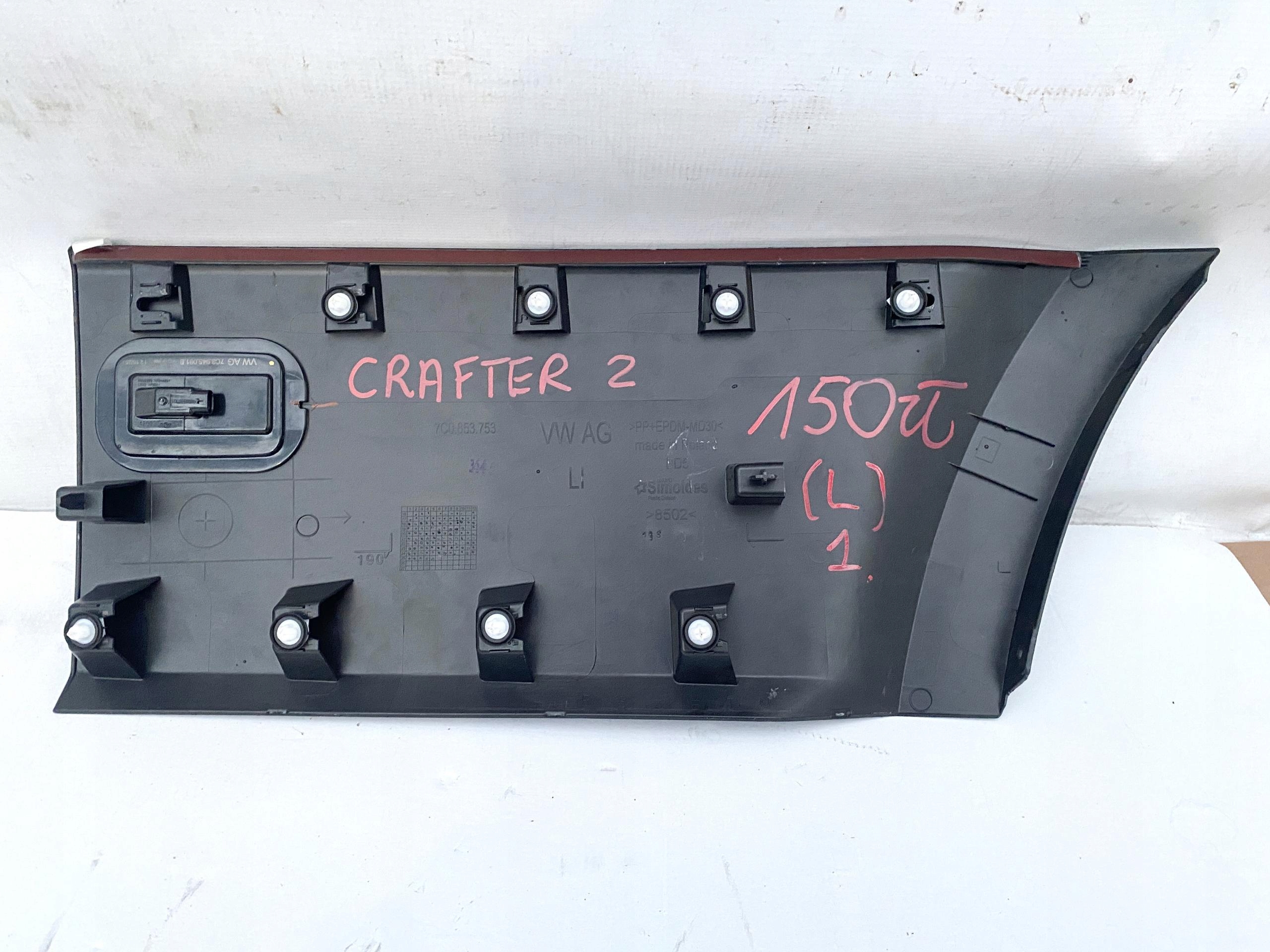 VW CRAFTER 2 MAN TGE 17- moulding rear side Z OBRYSOWKA LED left side