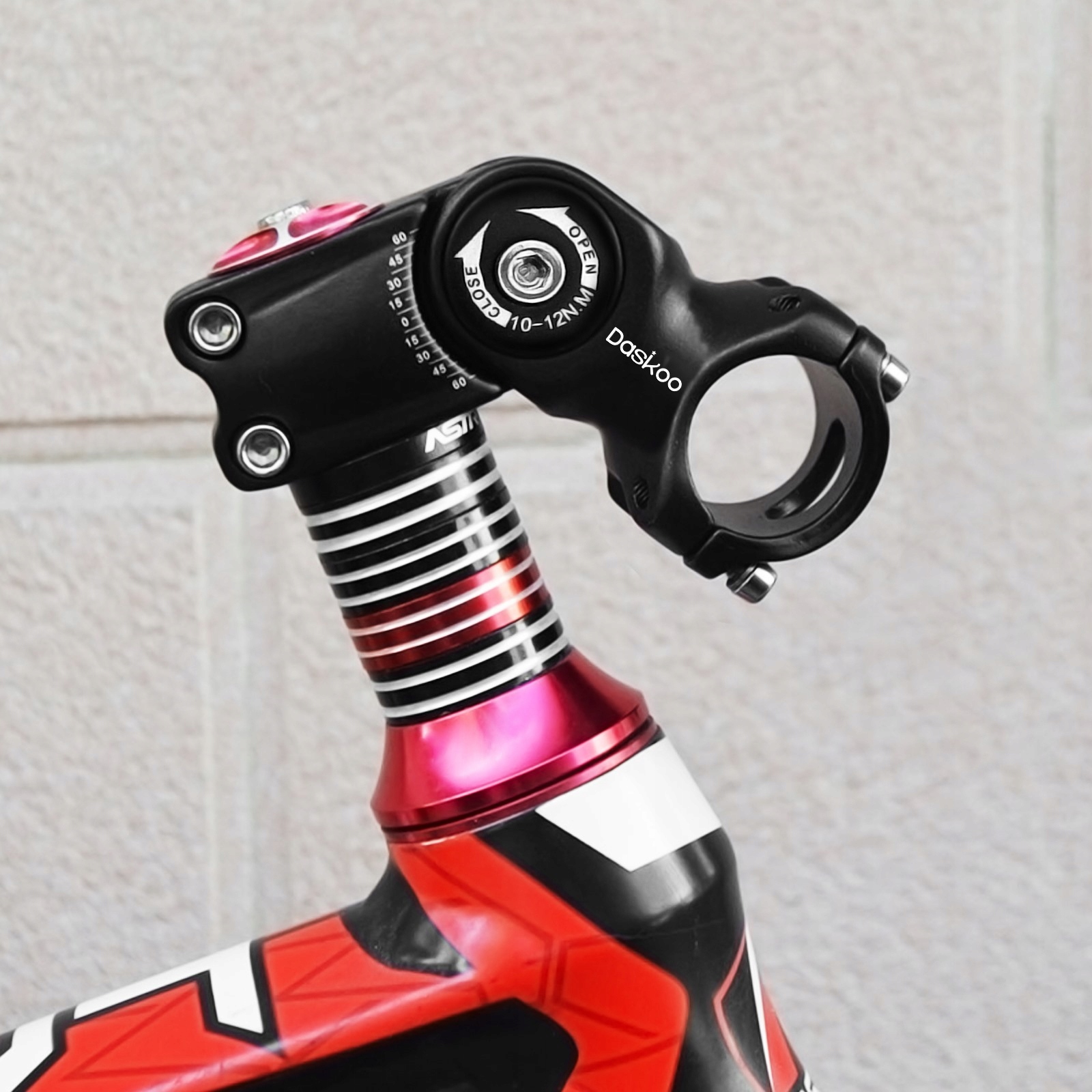 WSPORNIK MOSTEK ROWEROWY MTB na kierownice Model XT-A820