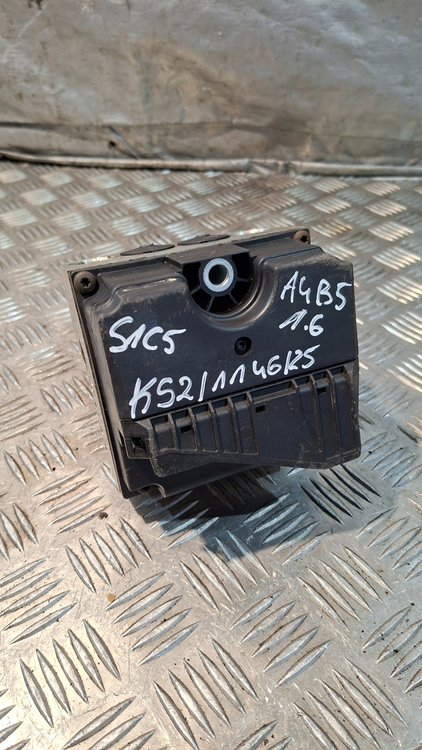 pump ABS AUDI A4 B5 1.6