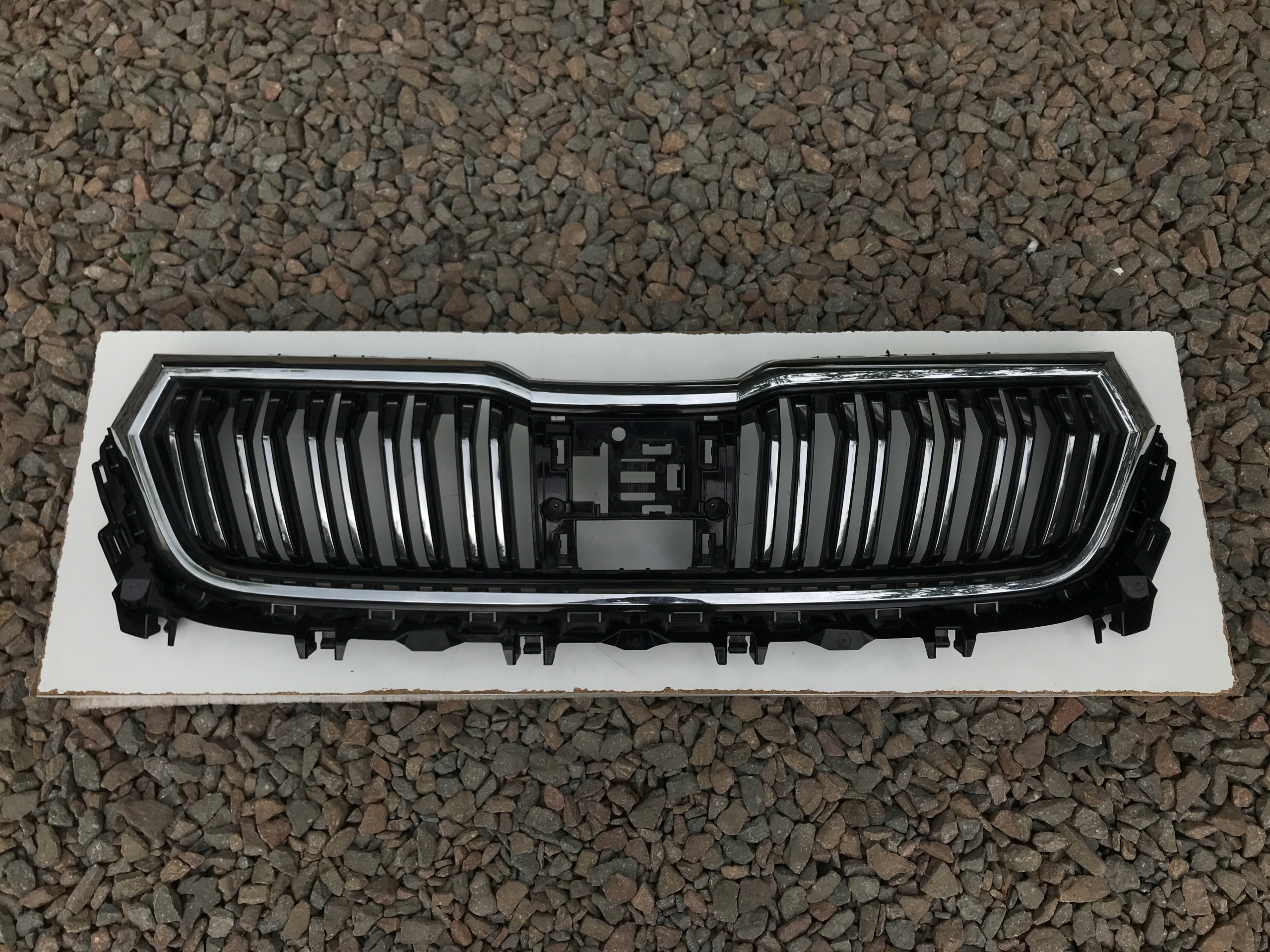 Skoda Kodiaq NS Kühlergrill FRONTGRILL Kühlergitter - Thumbnail 1