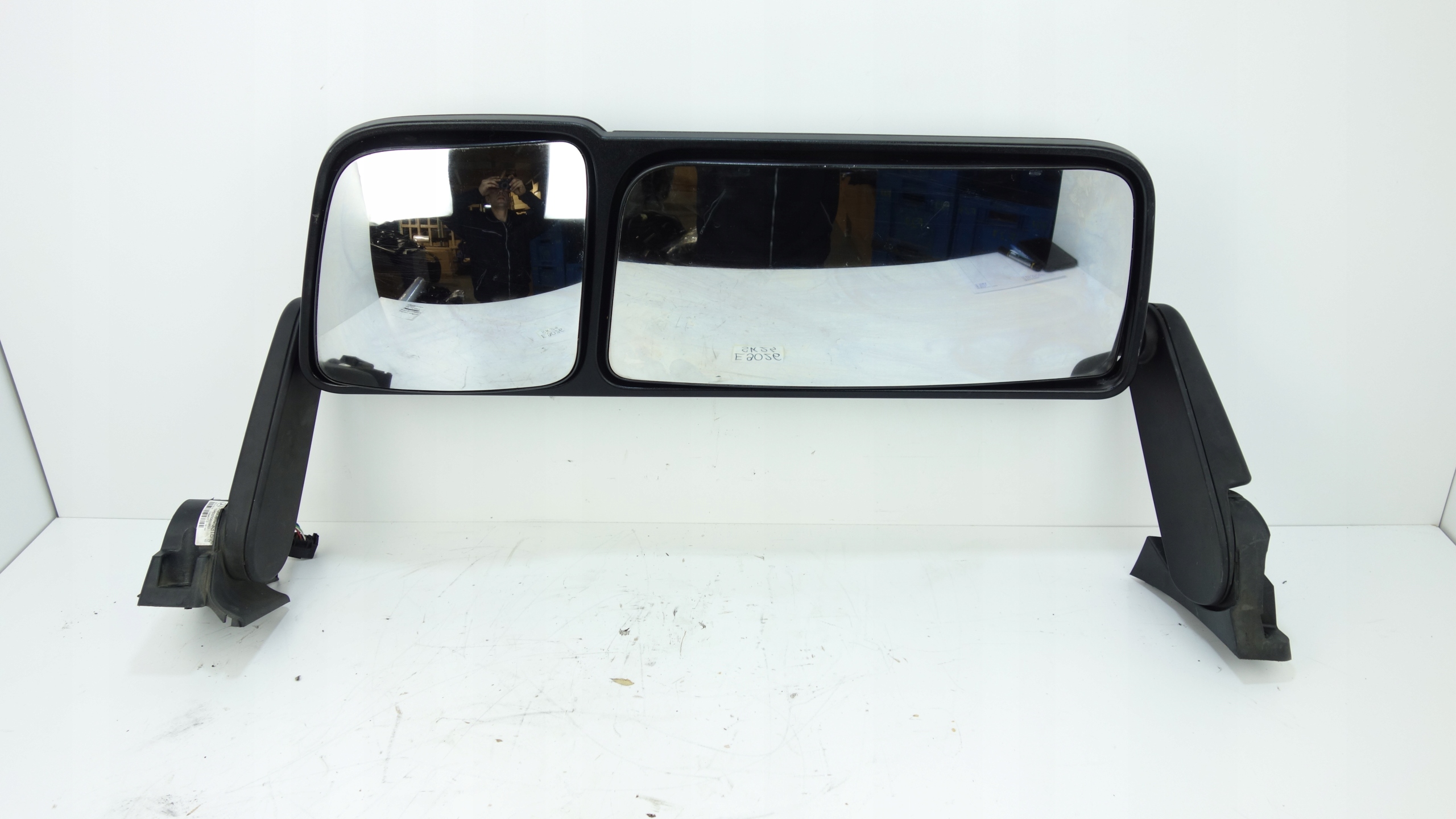MERCEDES ACTROS MP4 2011- 5PIN mirror exterior left A9608103316