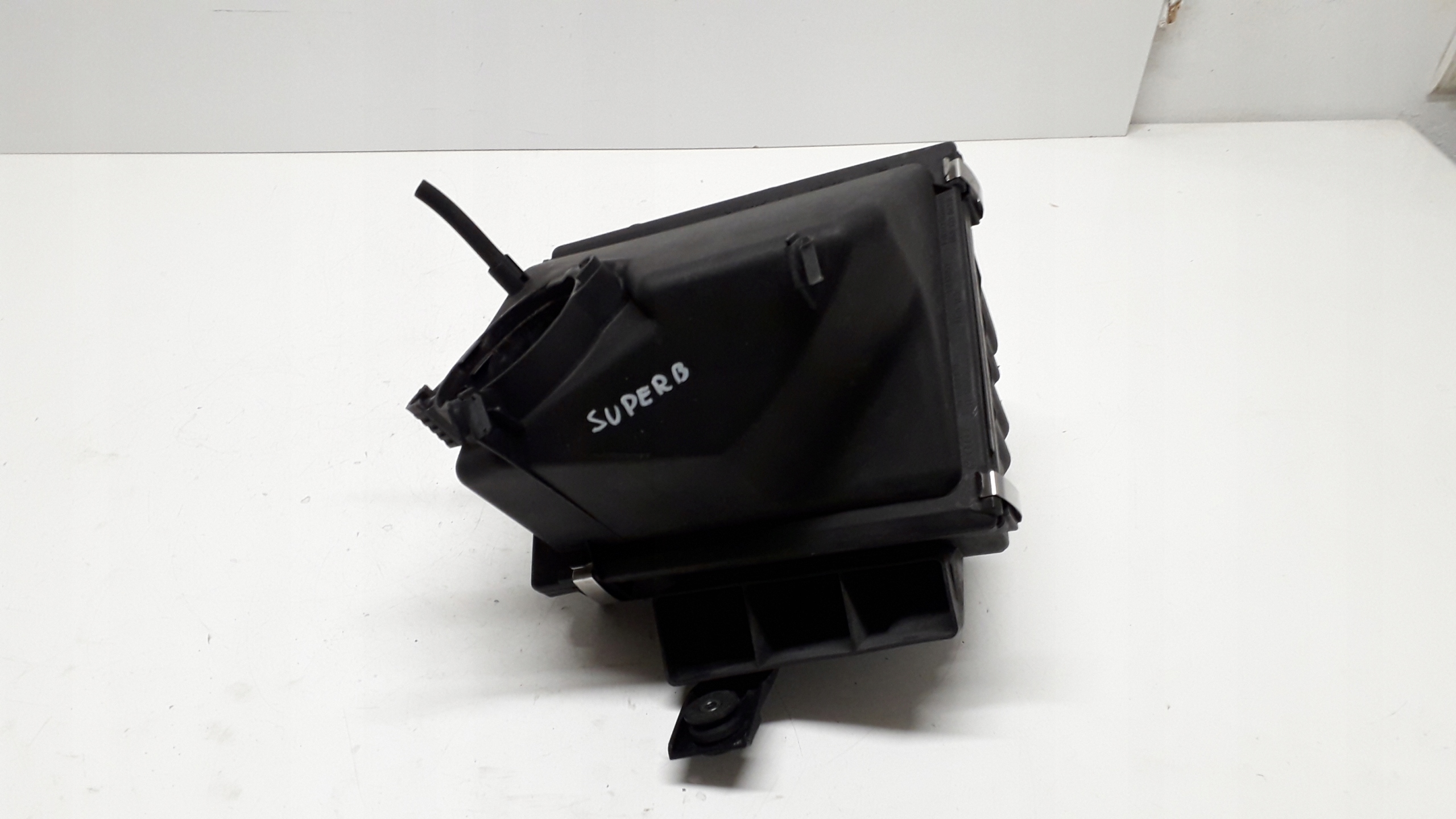 SUPERB I PASSAT B5 2.5 V6 TDI OBUDOWA FILTRA POW