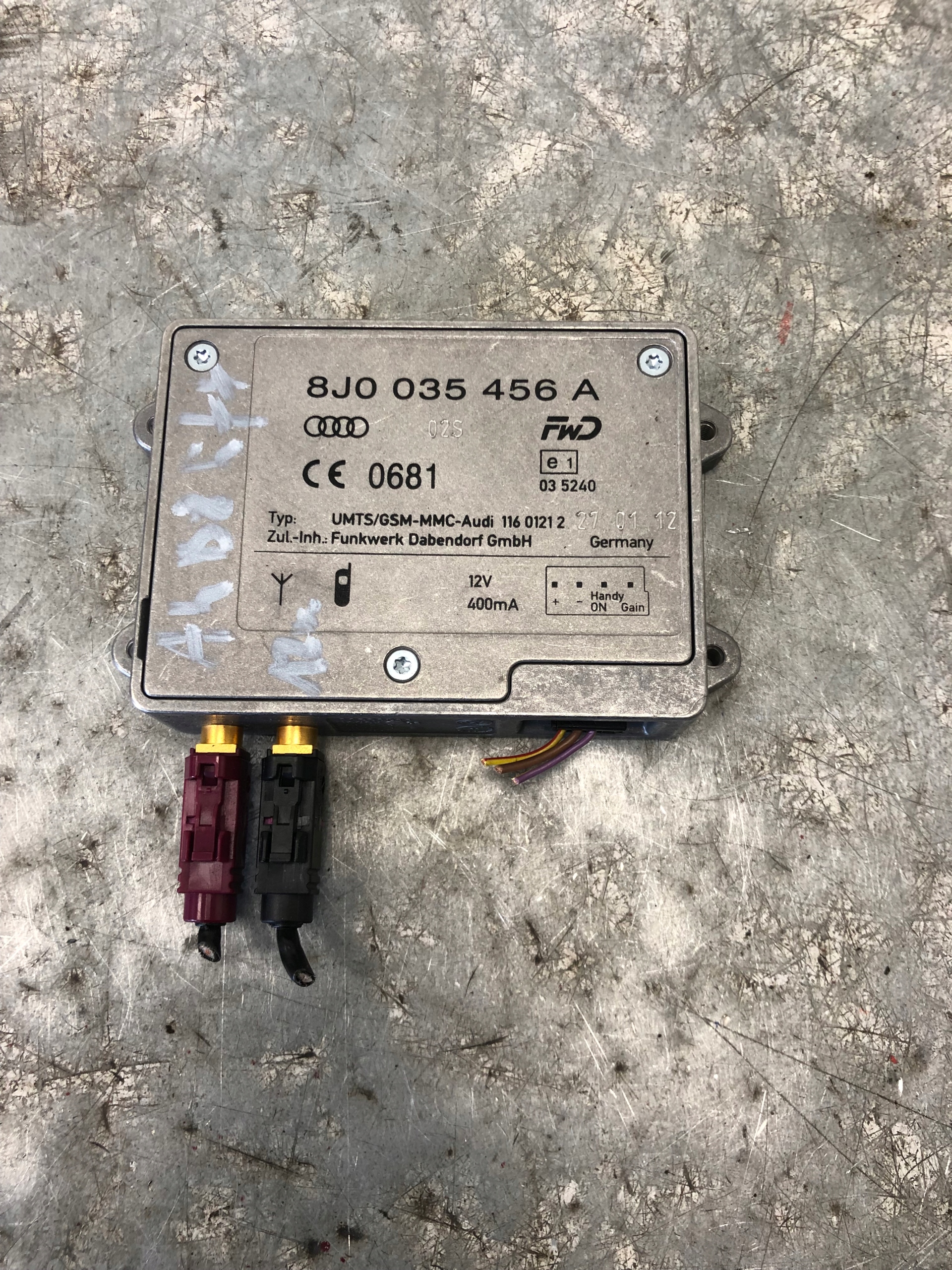 module amplifier ANTENY AUDI A4 B8 LIFT 8J0035456A
