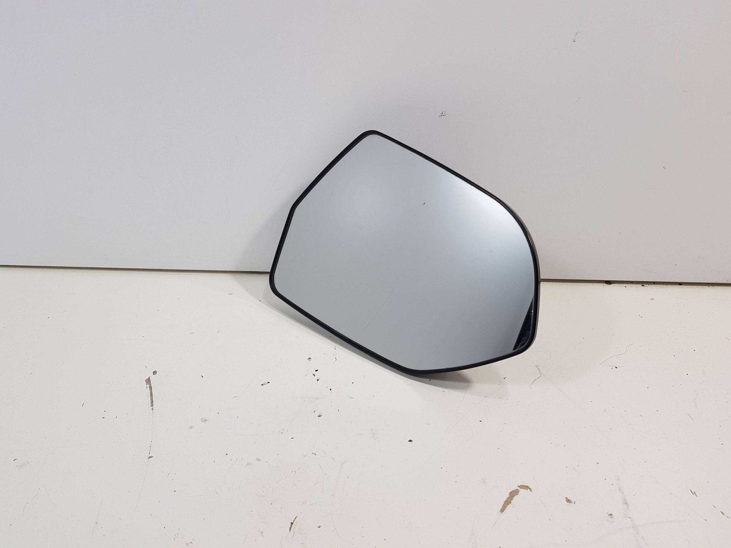 HYUNDAI KONA 24+ LEWY WKŁAD LUSTERKA ASYSTENT ORYGINAŁ