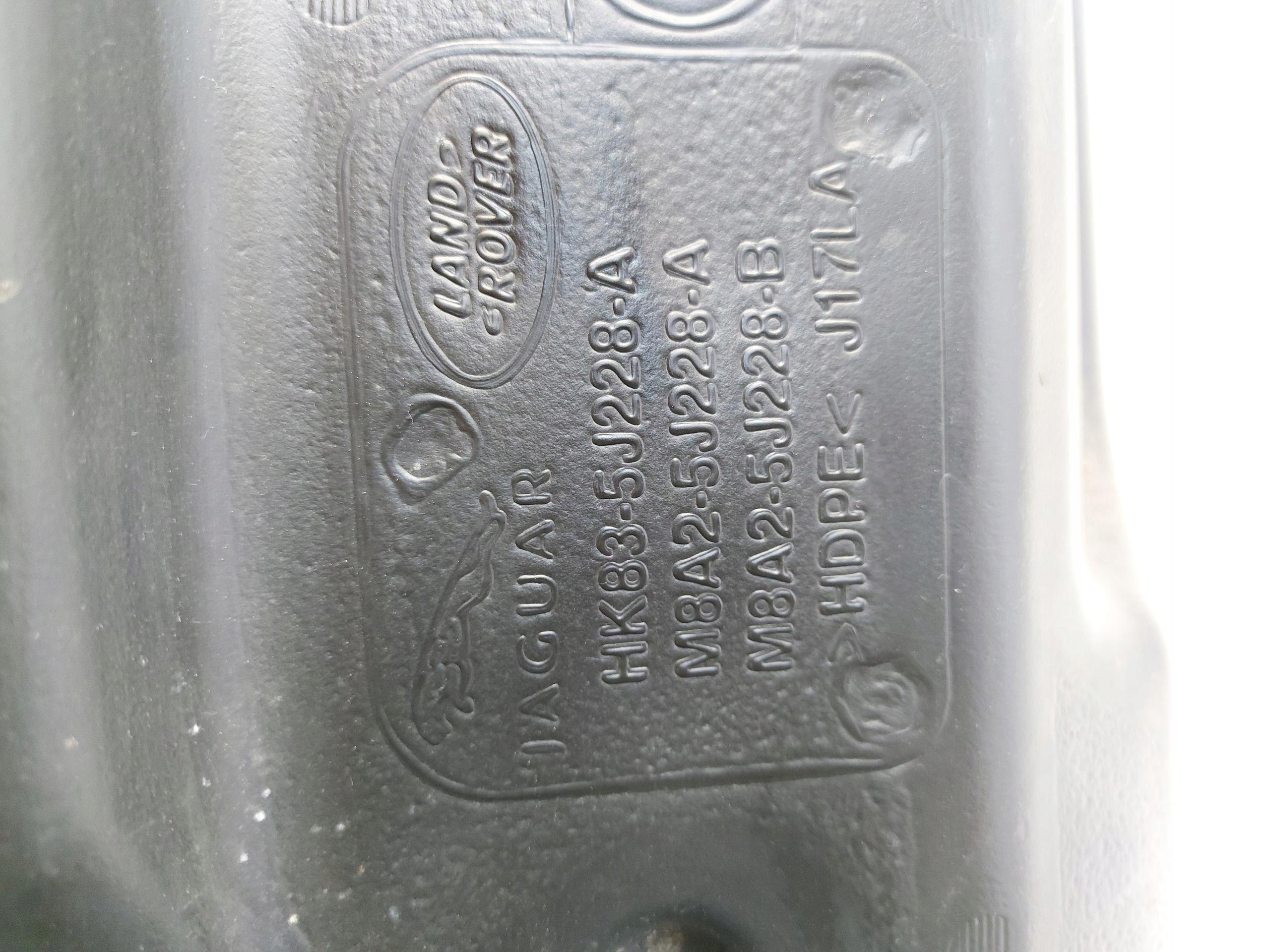 Range Rover VELAR L560 2.0d 2021r Réservoir Liquide mocznika Pompe adblue