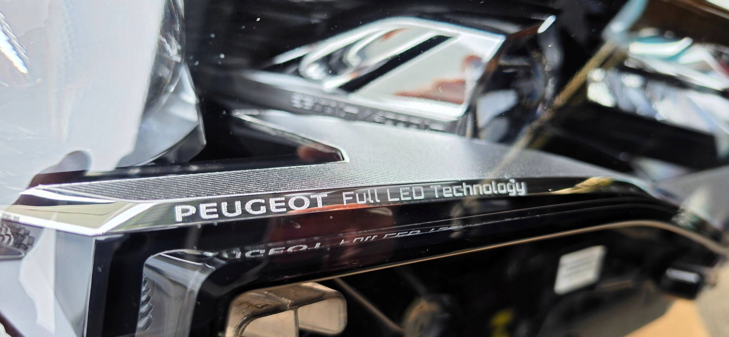Peugeot 3008 5008 II facelift 2020-2024 light right full led