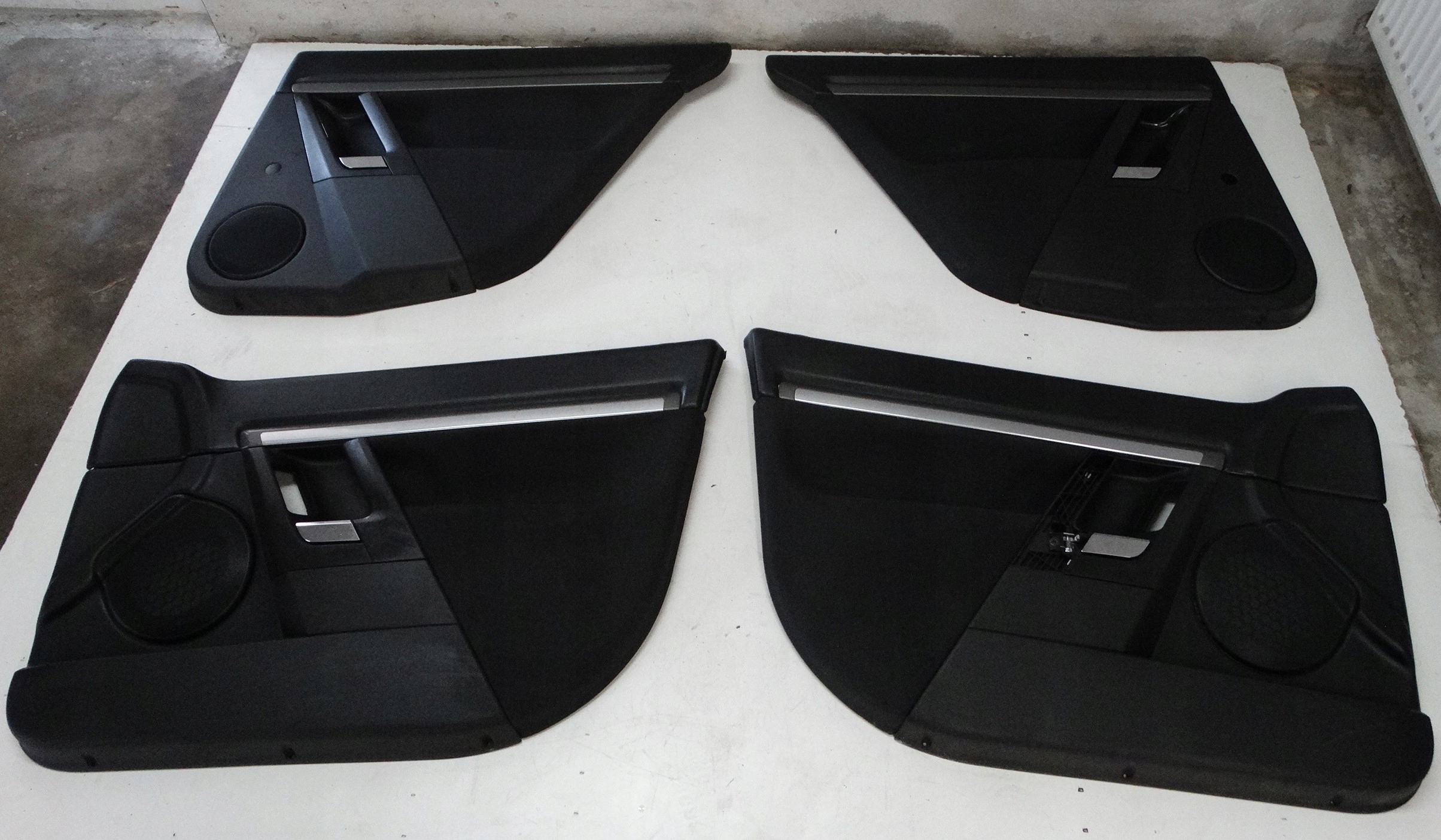 KOMPLET TAPICEREK tür OPEL VECTRA C HATCHBACK