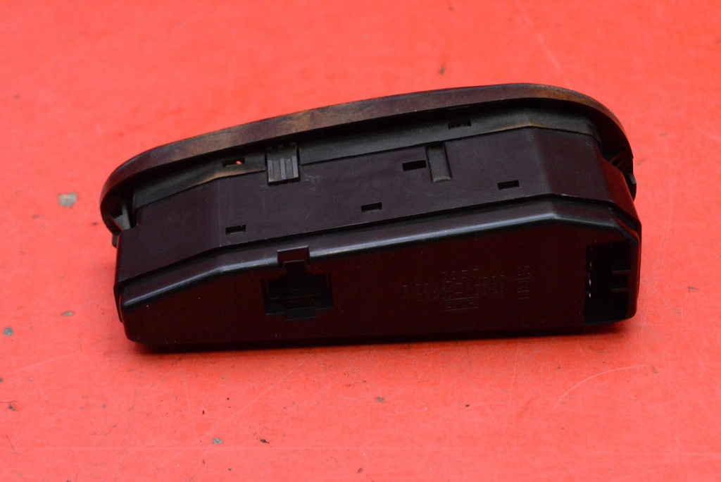 control panel of the window EU 93570-27000 HYUNDAI COUPE 1 and RD 96-99