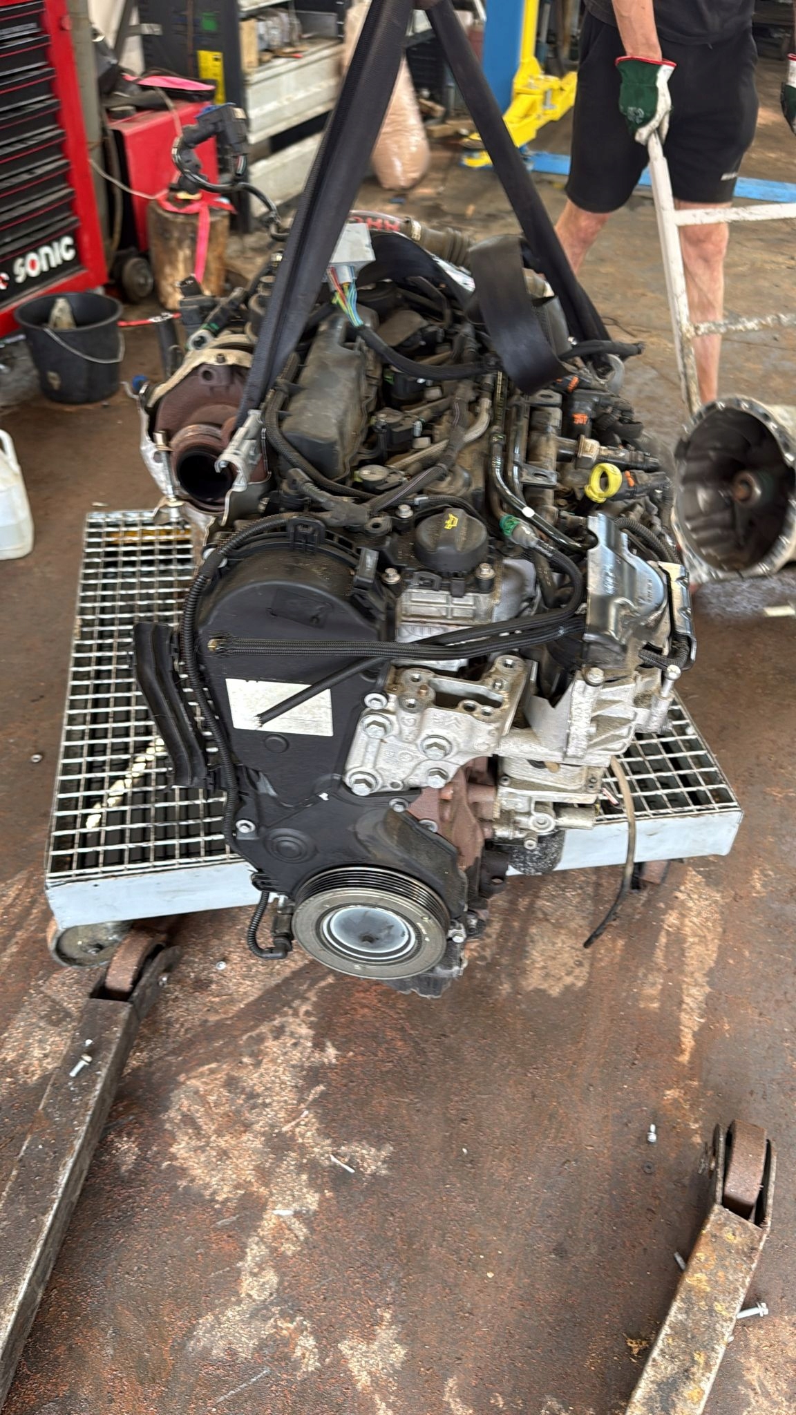 engine complete PEUGEOT CITROEN AH01 10DY18 DW10F