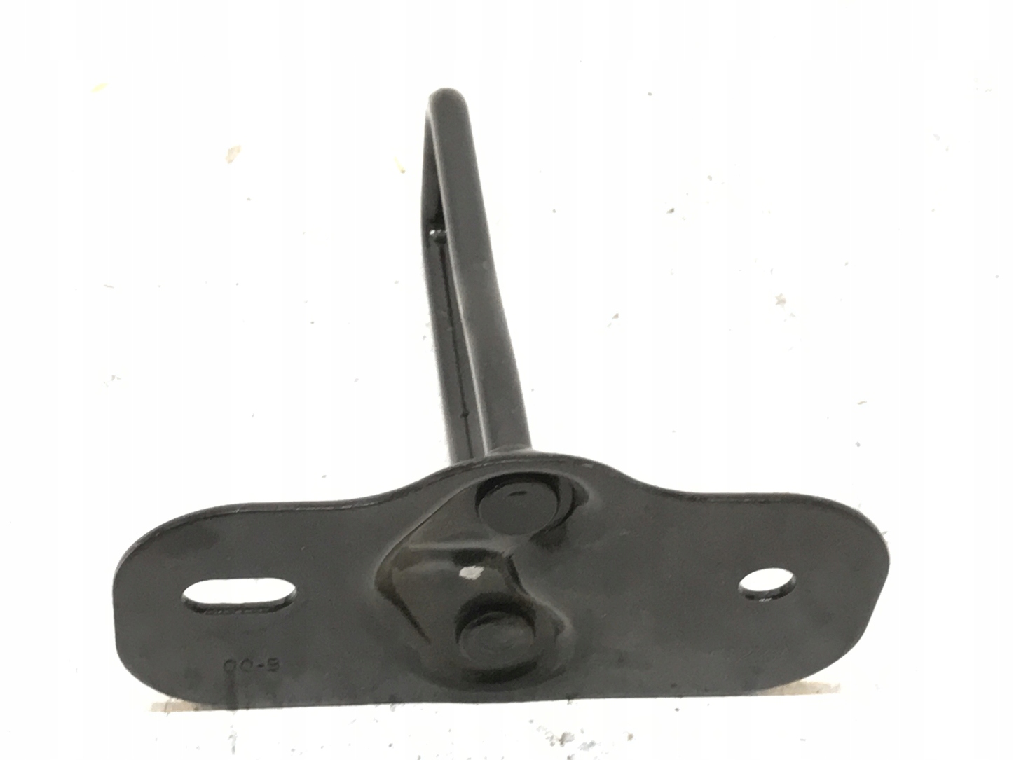 ТЕСЛА 3 ПЕТЛЯ КАПОТА ЗАМОК БОЛТ