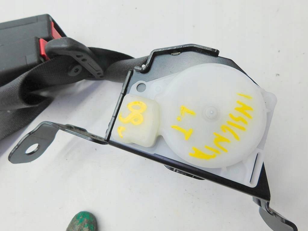 opel INSIGNIA A 09r HB ремень безопасности зад