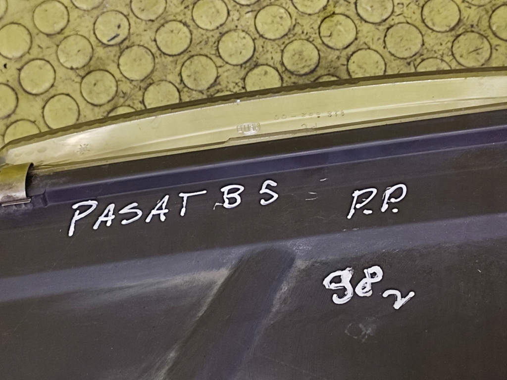 VW PASSAT B5 REFLEKTOR light right front