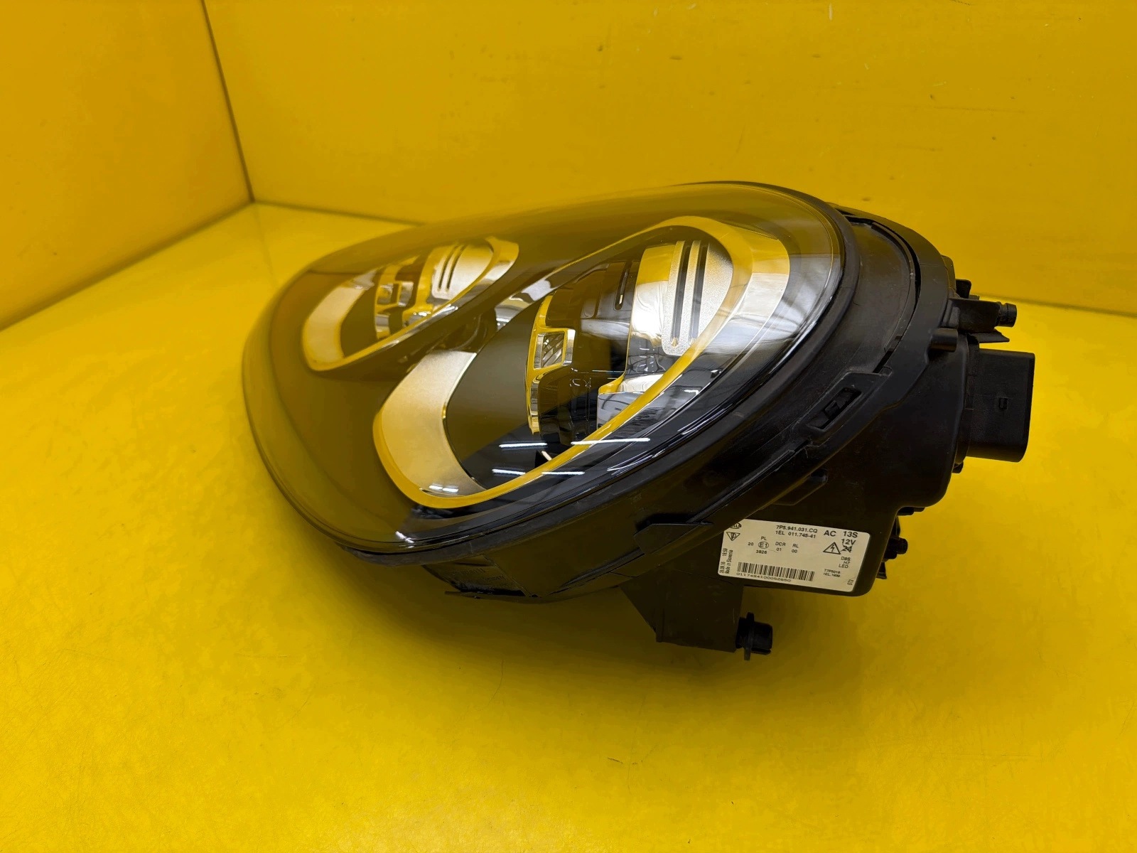 light left front Porsche Cayenne 7P5 Lift 2014-2018 Xenon Led 7P5941031CQ