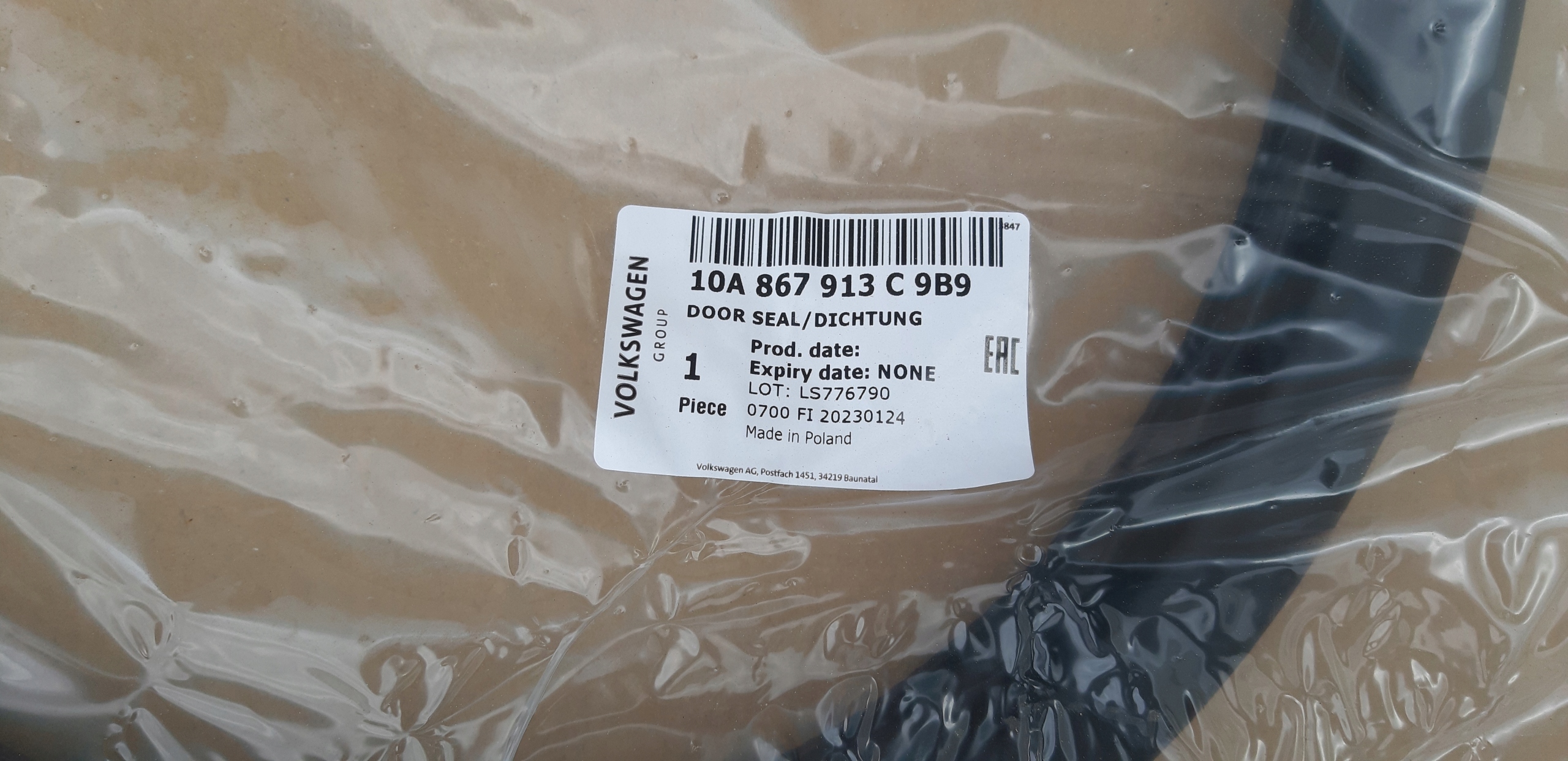 VOLKSWAGEN ID.3 VW ID3 USZCZELKA DRZWI TYLNYCH TYŁ LEWA 10A867913 Producent części Volkswagen OE