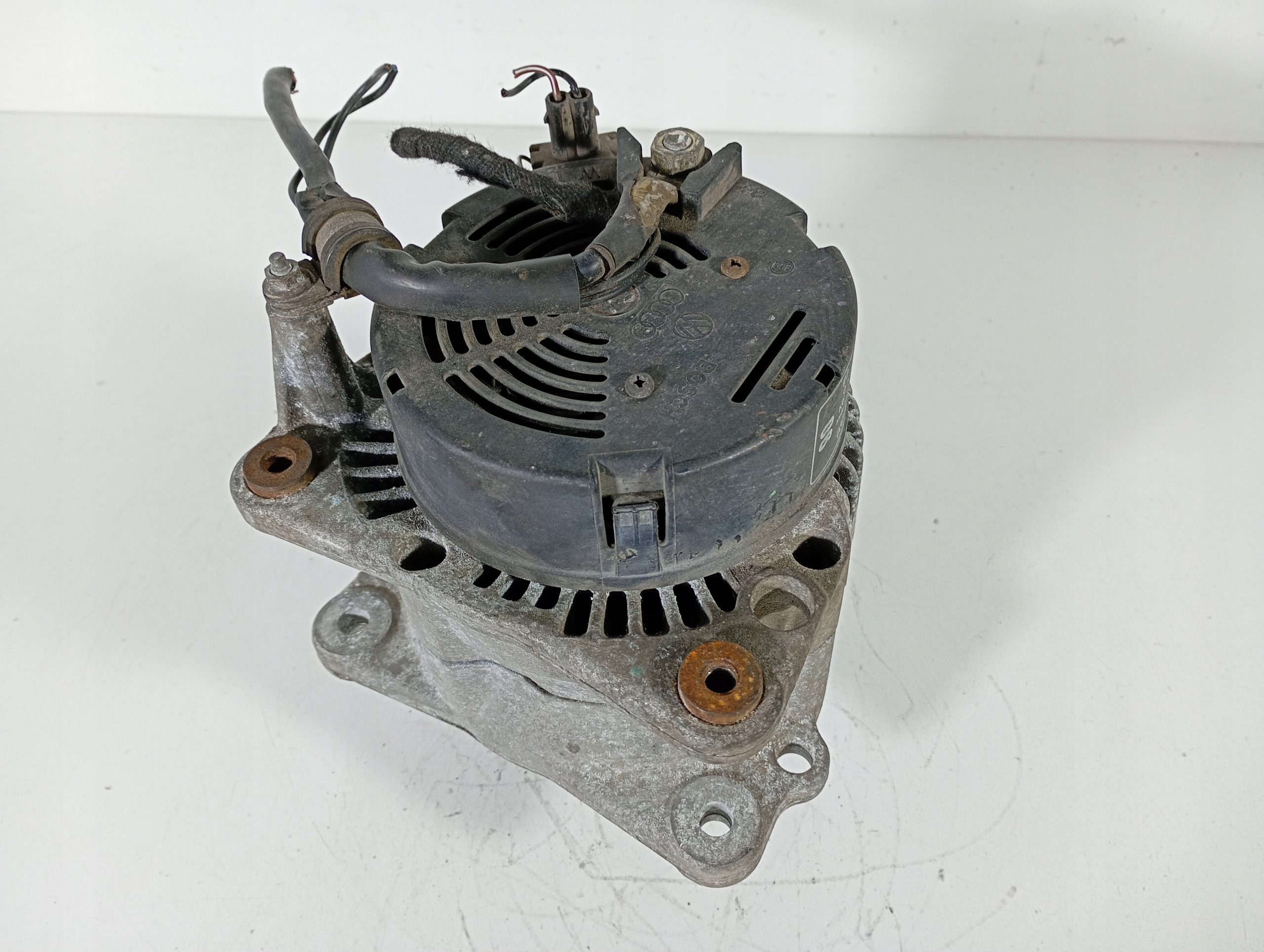 VW AUDI alternator OE 037903025C