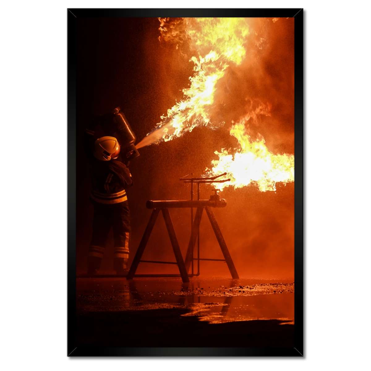 Plakáty v rámu 40x60 Hasič pokus o uhašení
