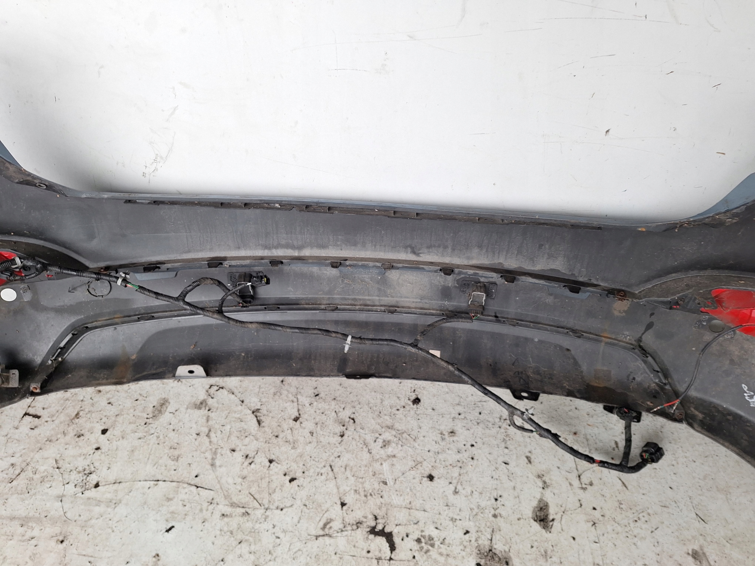 HYUNDAI IX35 09-15 bumper rear part + PDC