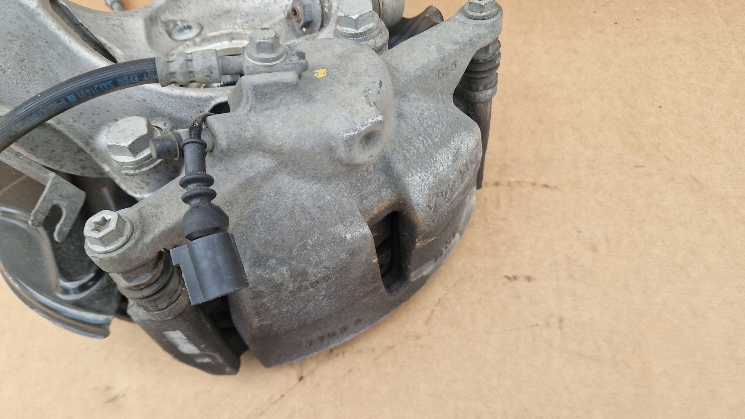 swing caliper disc 5QM407258 right TIGUAN ALLSPACE 16-24 R 2.0 TDI