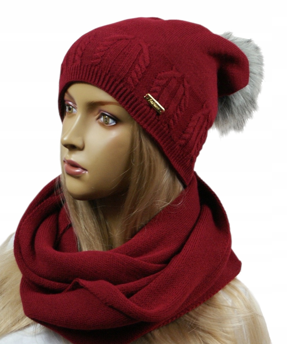 

Komplet Czapka + Komin pompon # 19