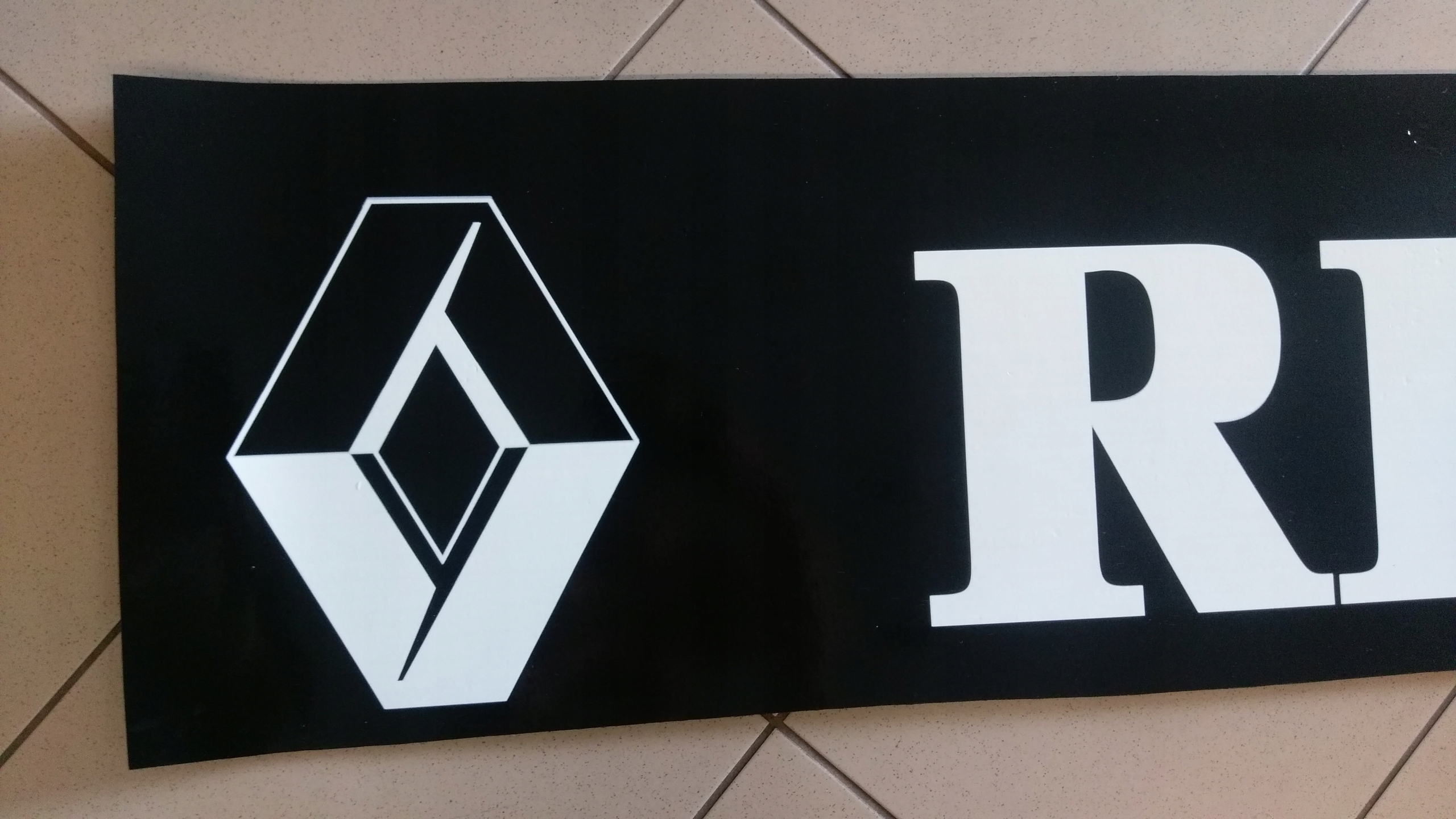 Chlapacz fartuch naczepy przyczepy RENAULT czarny Producent GP