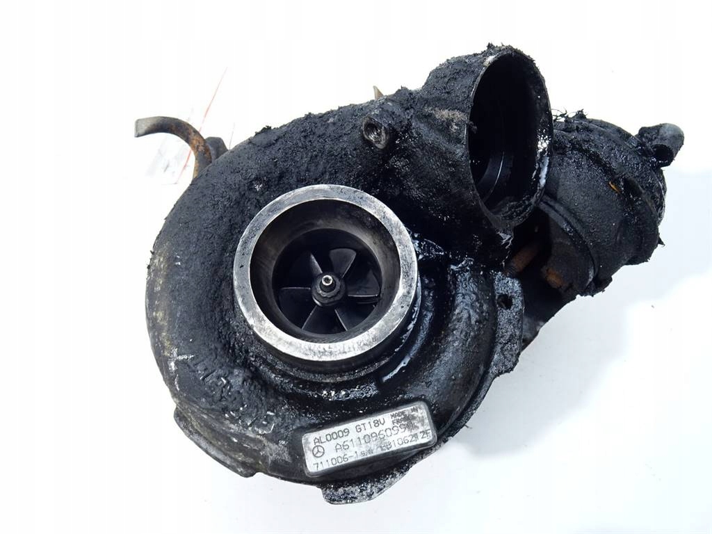 Mercedes W 203 2.2 CDI A6110960999 turbo