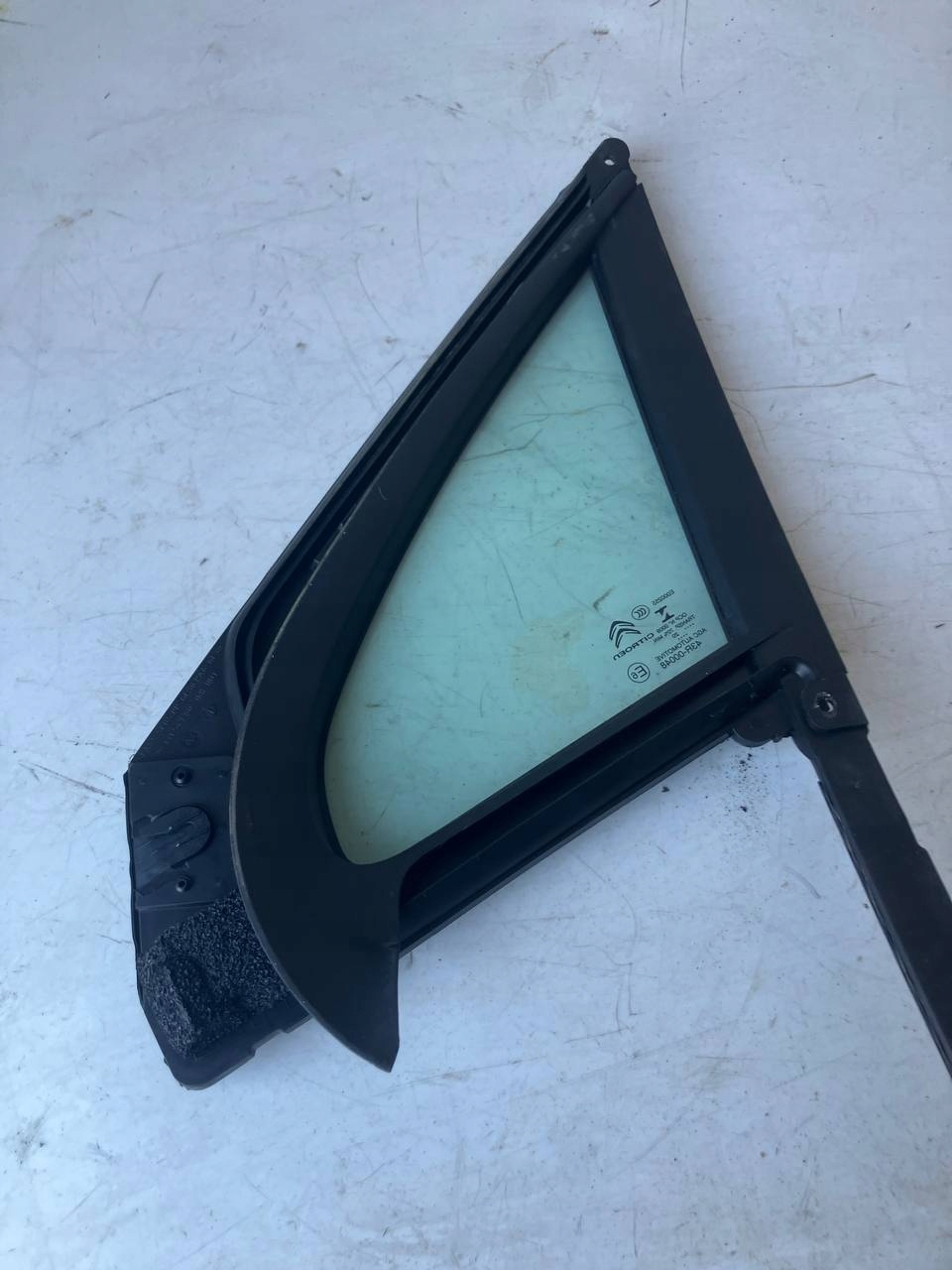 window TROJKAT door right front CITROEN C3 III 20ROK