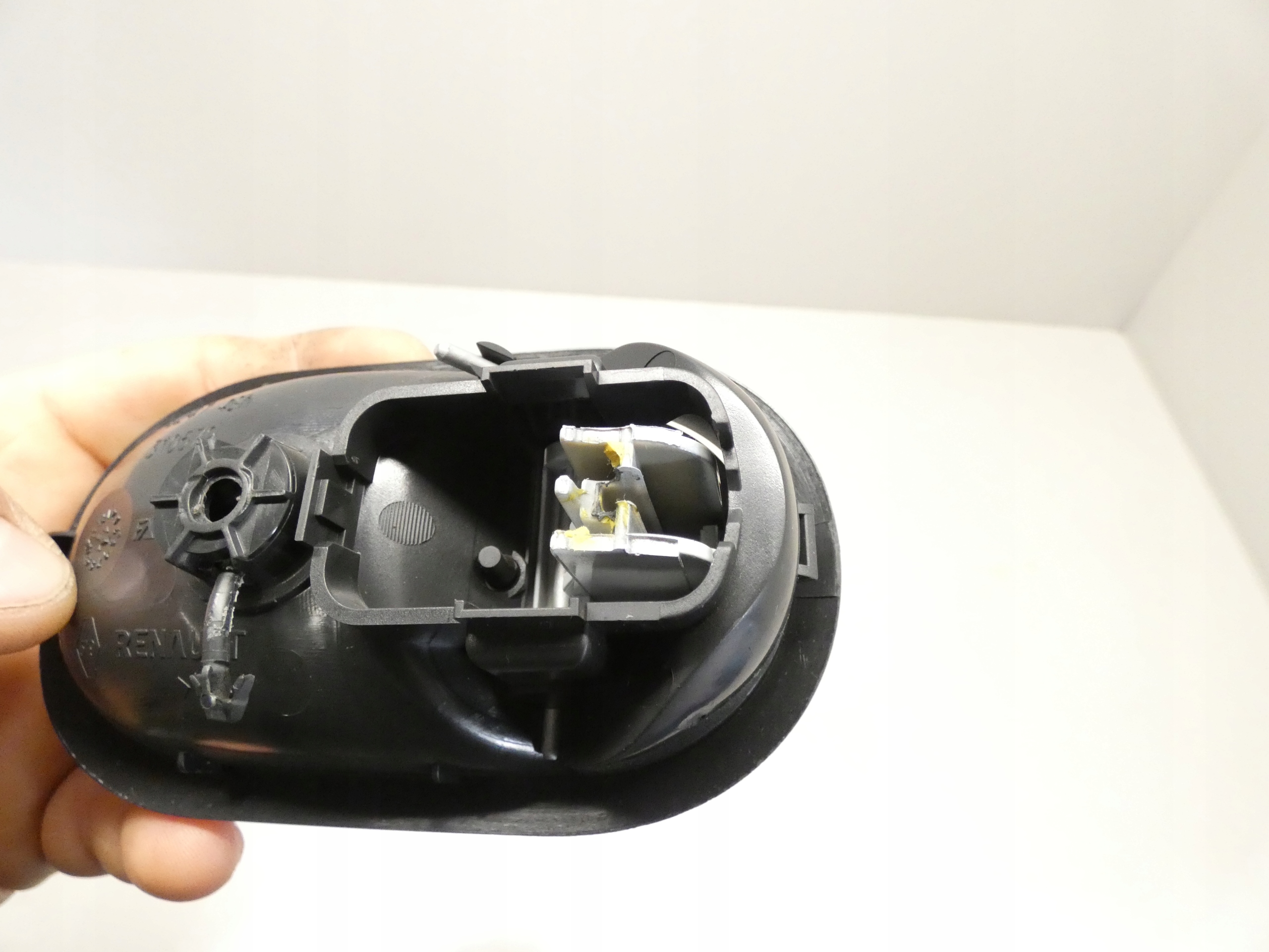 handle door inner left front RENAULT CLIO 3 III LIFT 09-12 310579