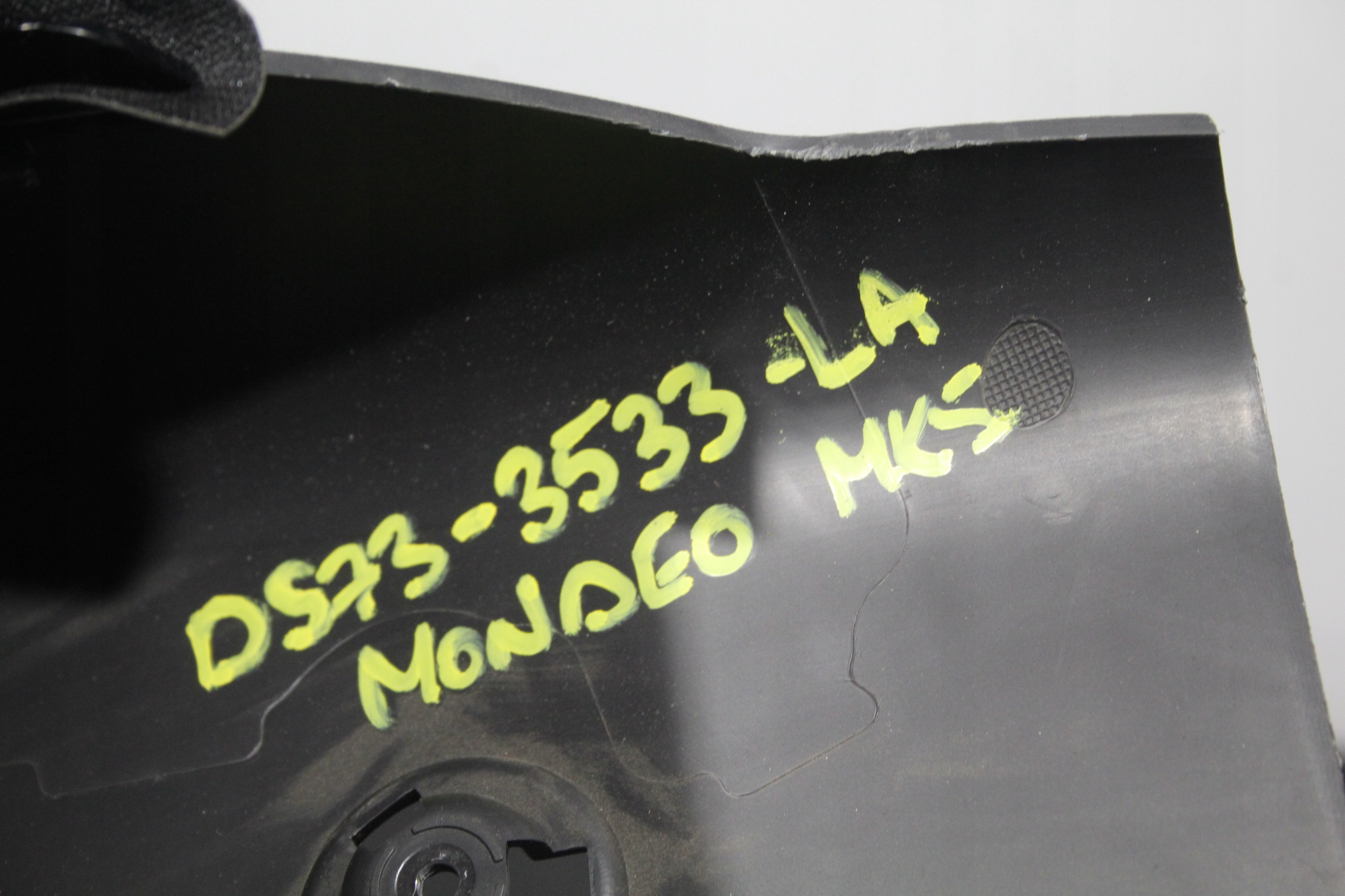 obal volantu FORD MONDEO MK5 DS73-3533-LA