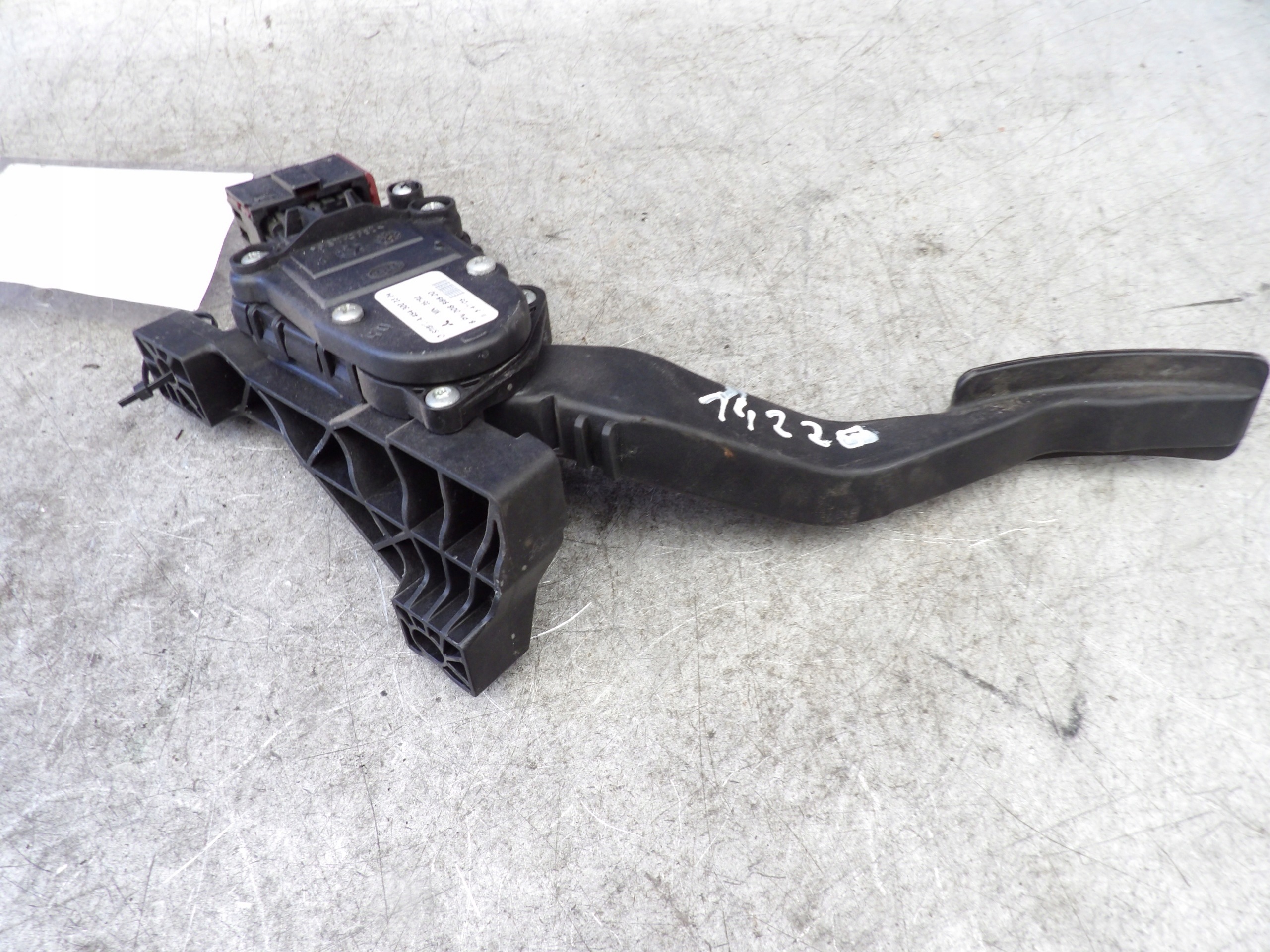 Mitsubishi Colt VI accelerator pedal