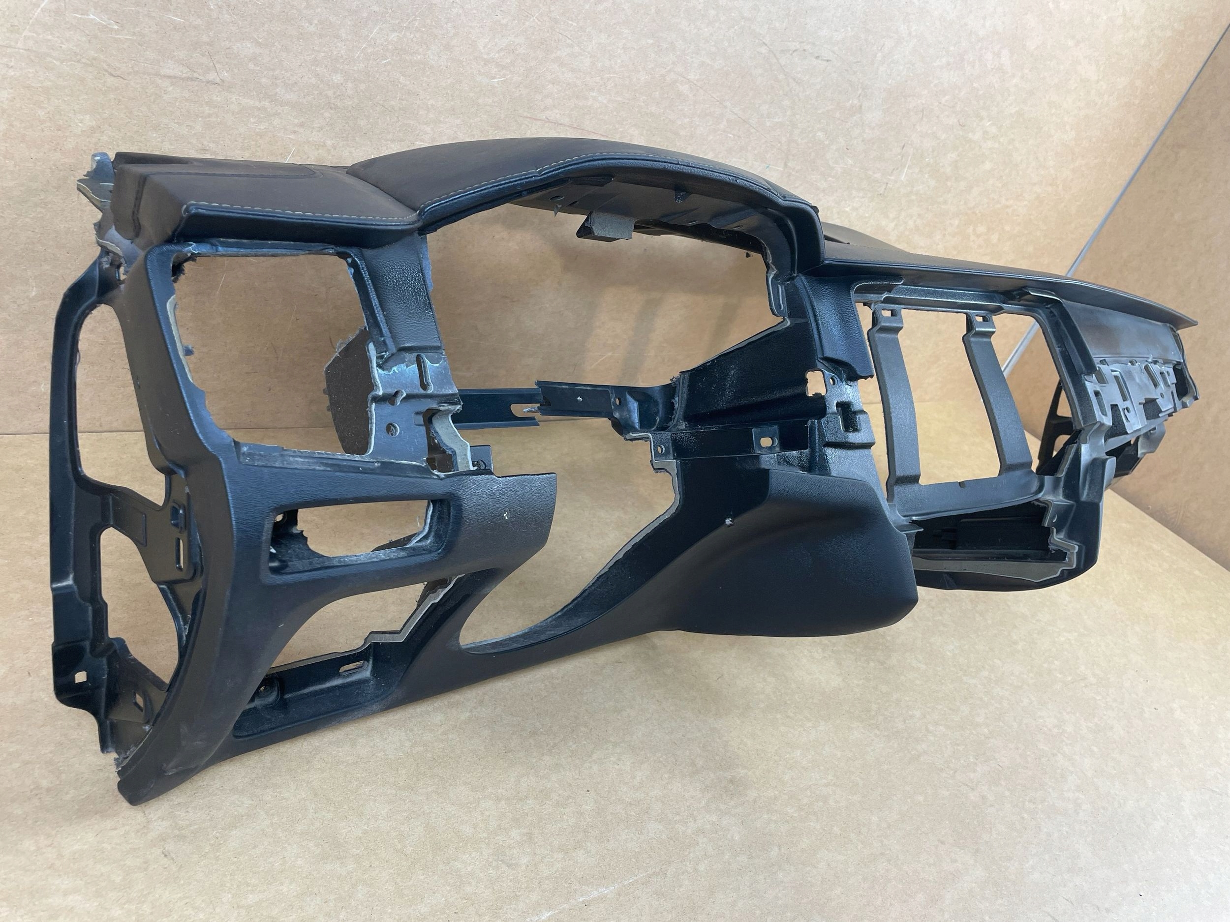 dashboard instrument panel cockpit upholstery VOLVO s90 v90 2016- 31417341