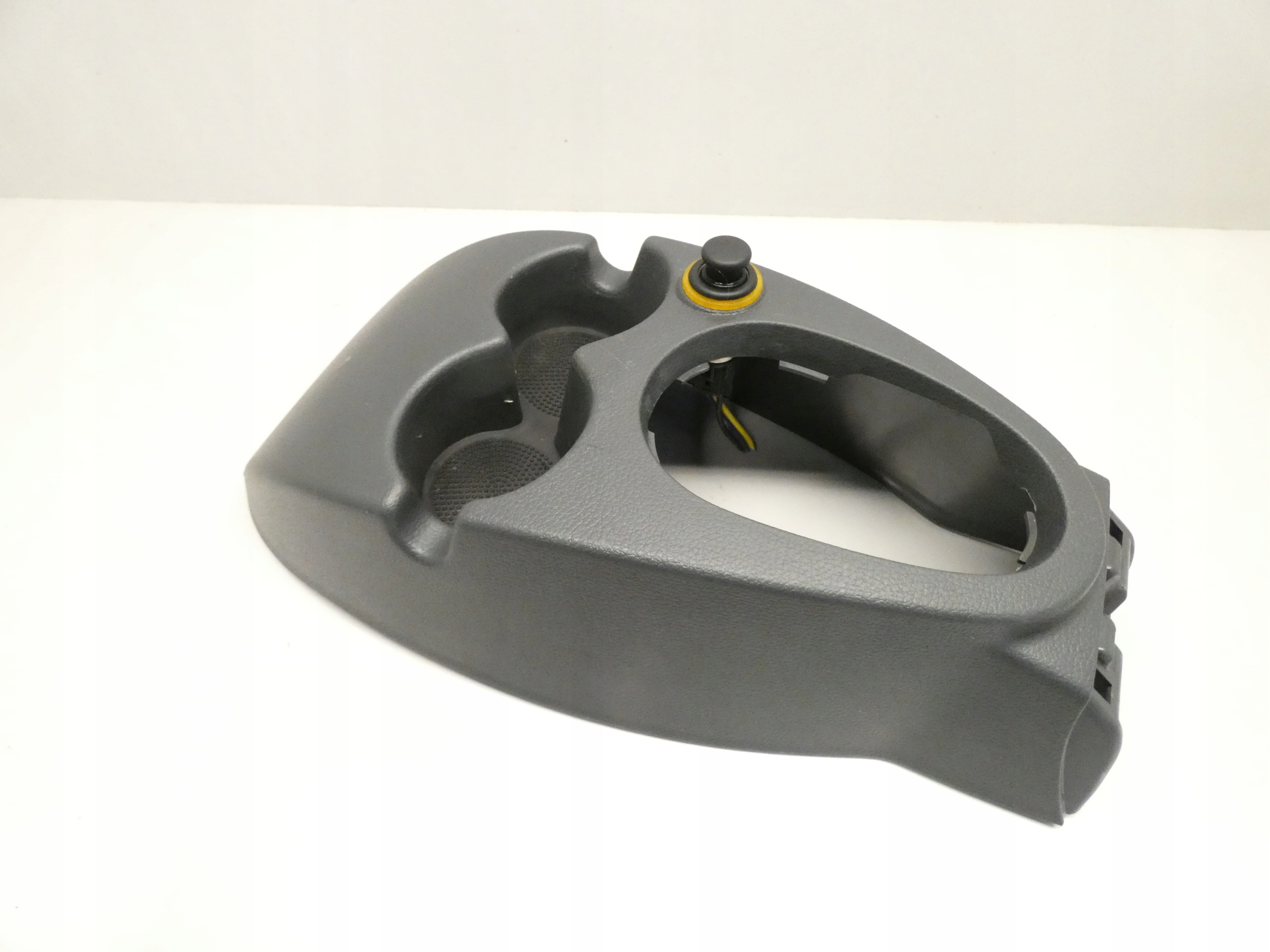 TUNEL central bracket for KUBKI DACIA LOGAN and LS MCV 04-12