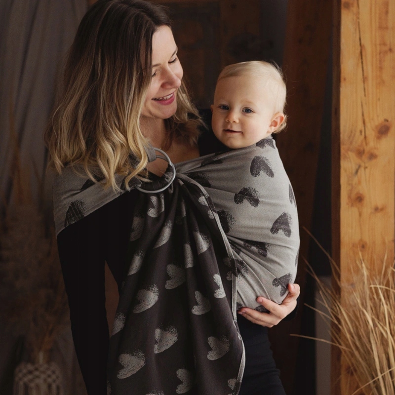 Brązowa chusta kółkowa Little Frog Cosy Love M dla malucha i starszaka