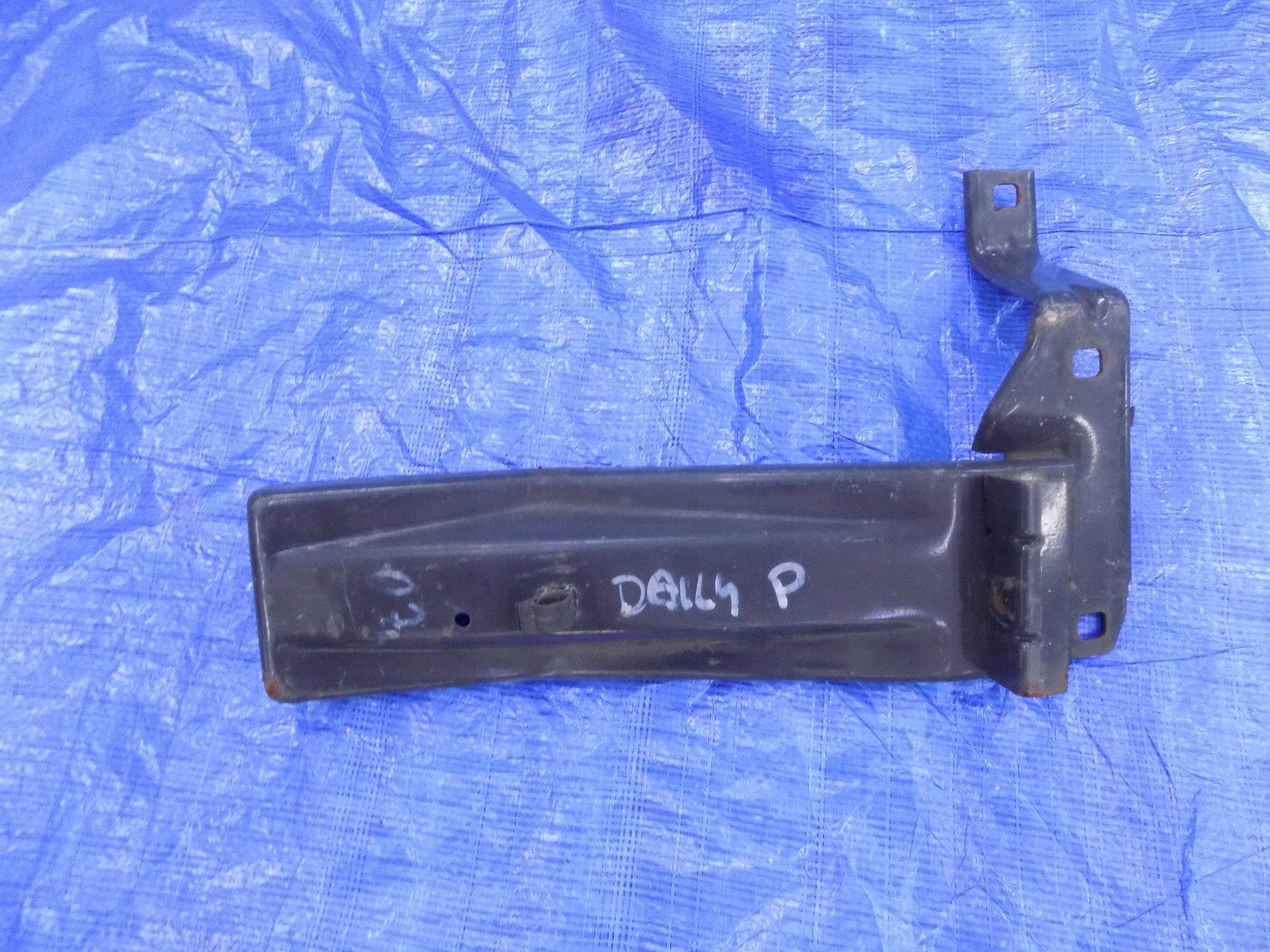 Support Latérale/côté Support plaque Pare choc Droit IVECO DAILY 07R