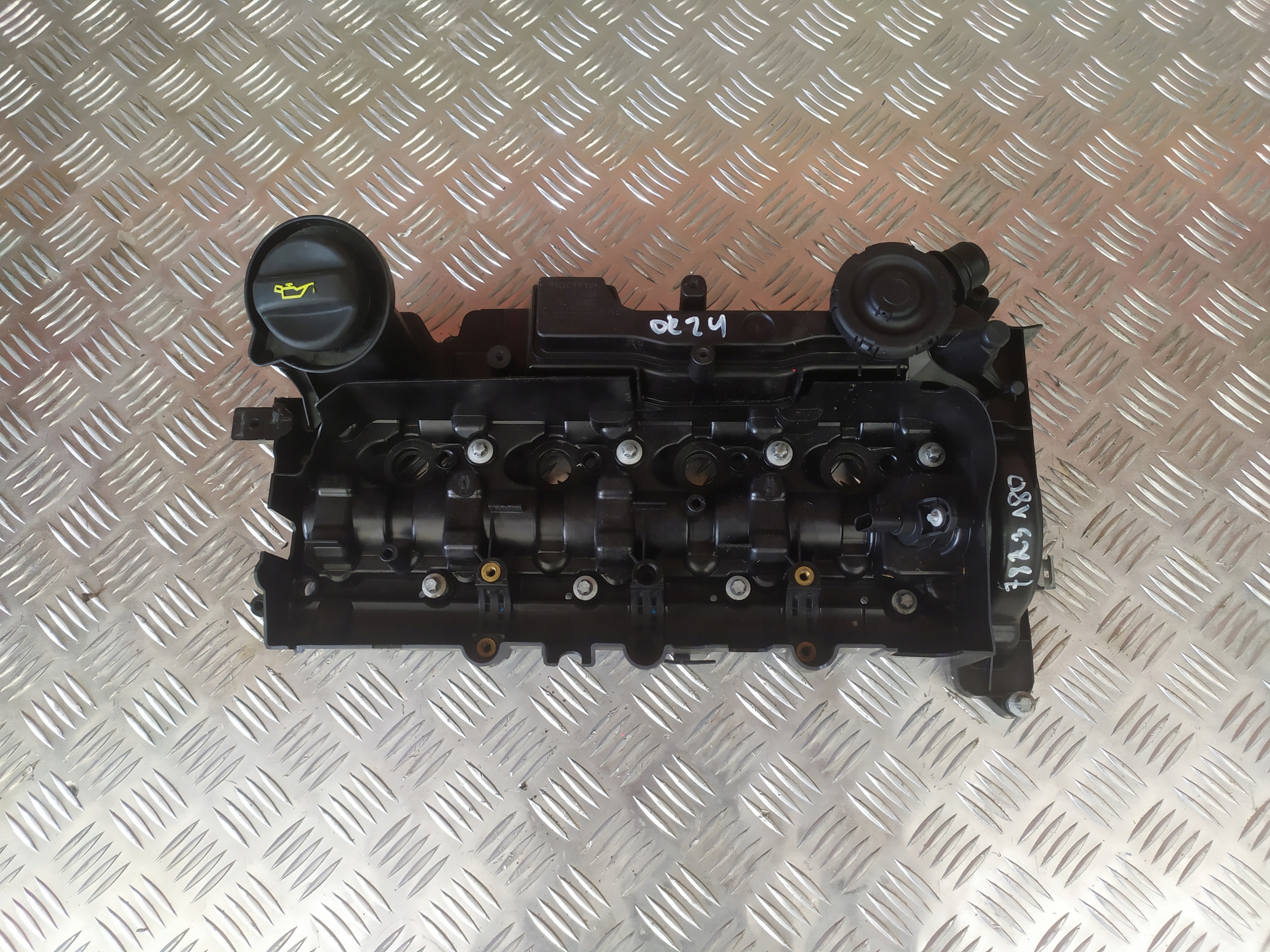 BMW MINI POKRYWA ZAWORÓW N47 7823180