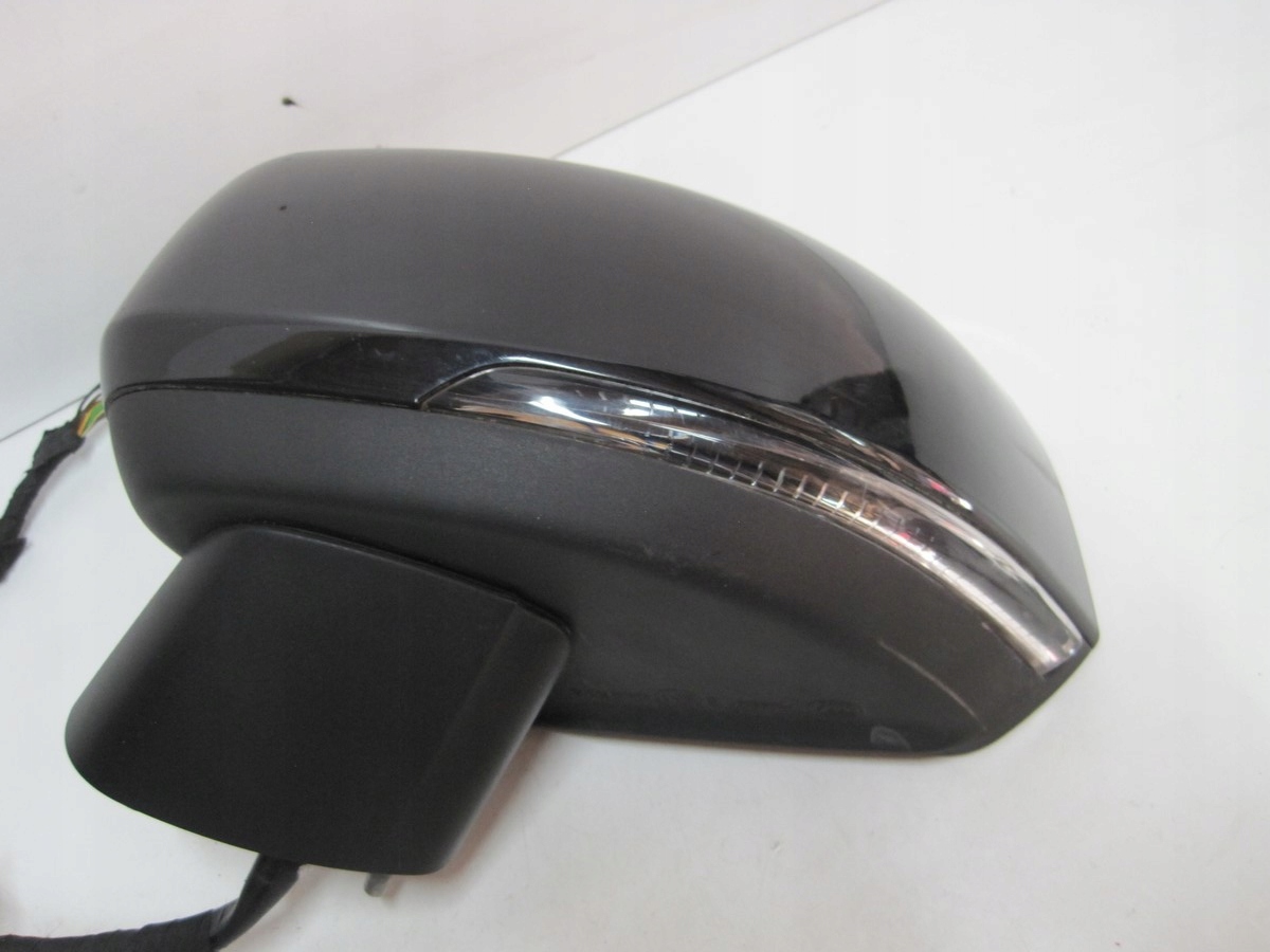 зеркало правое volvo XC40 XC 40